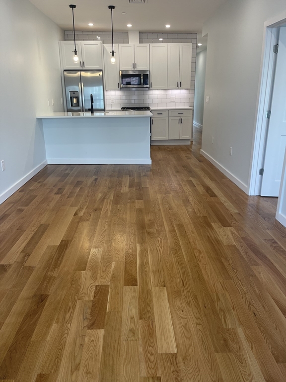 82 Chelsea Street # 2