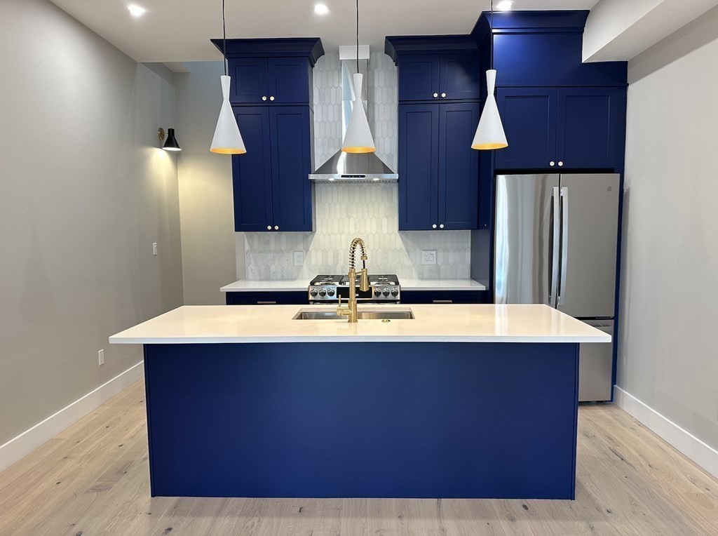 51 Crescent Ave Unit: PH9