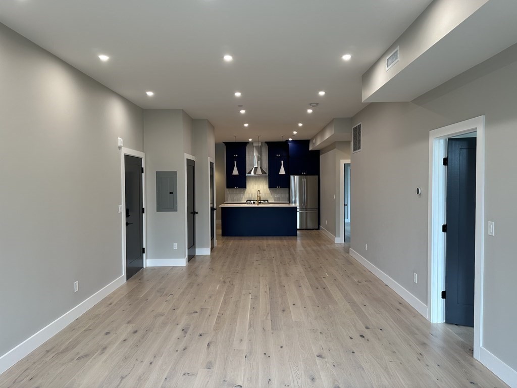51 Crescent Ave Unit: PH9