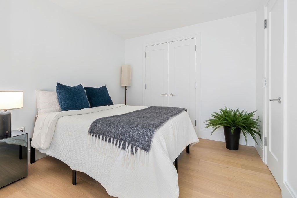 380 Harrison Ave # 1114