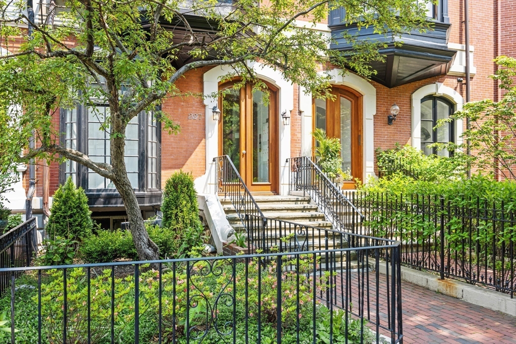 227 Marlborough St # 6