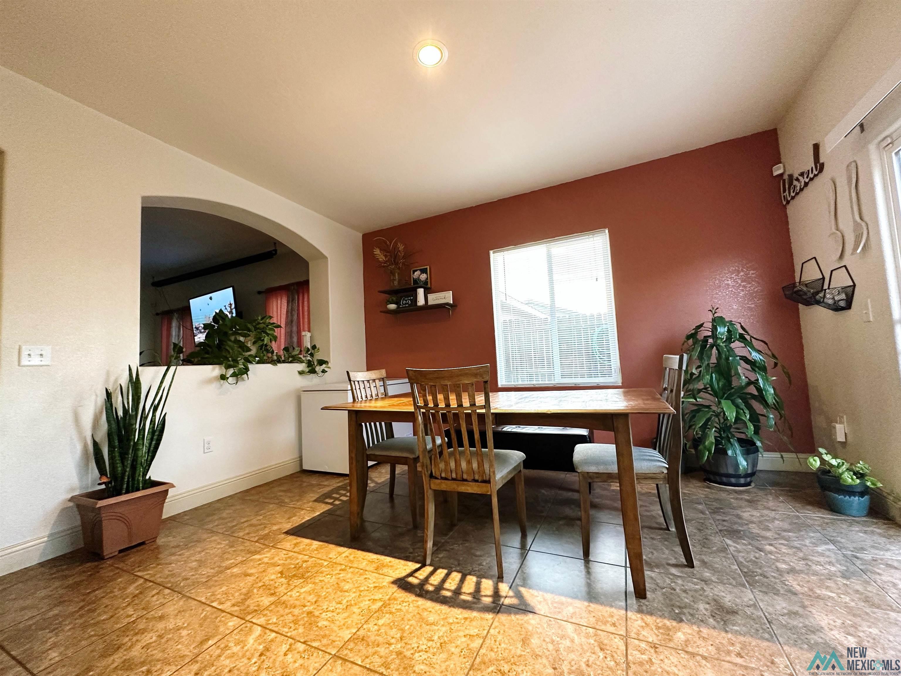 37 W Acoma Ct Court