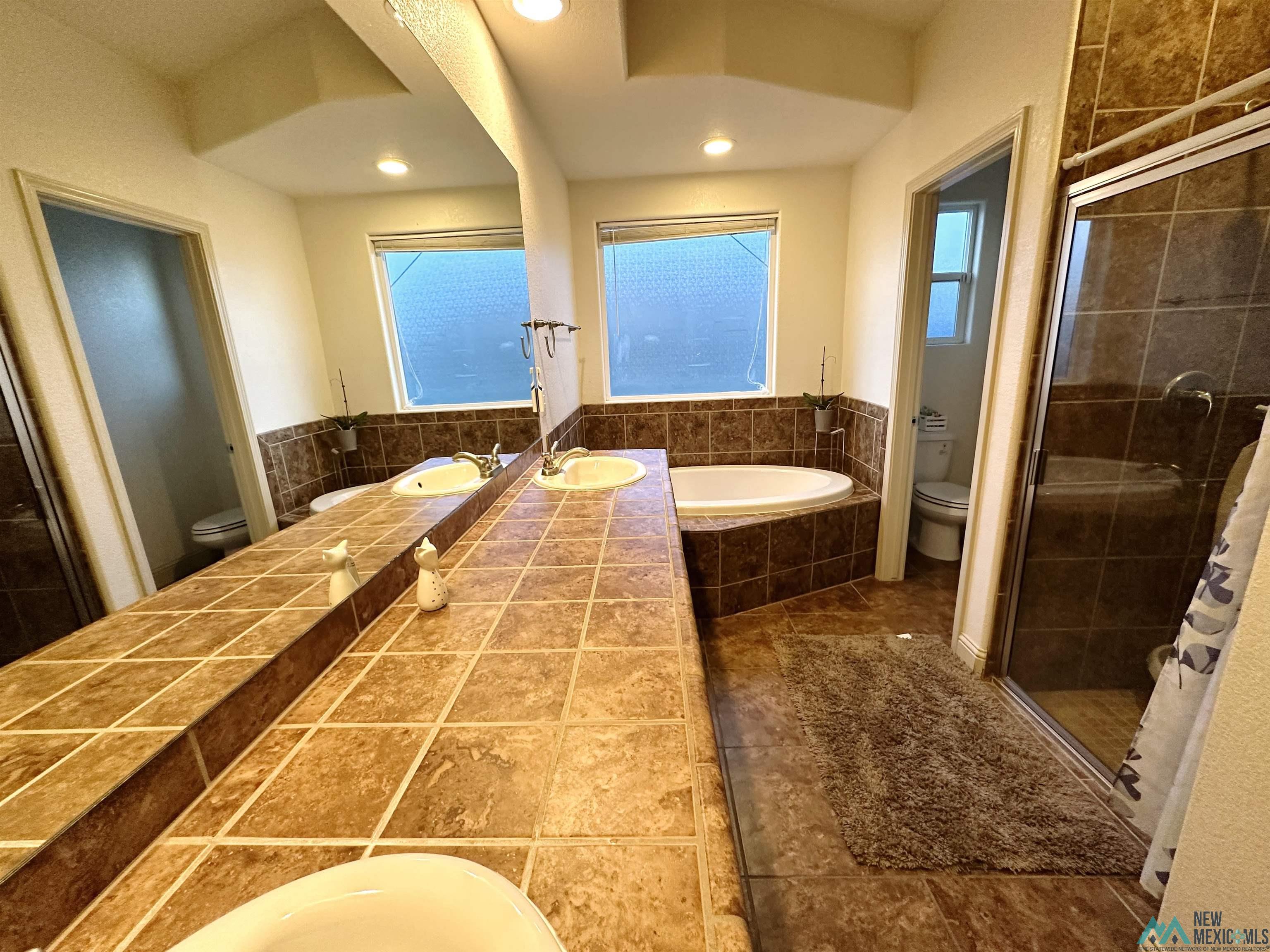 37 W Acoma Ct Court