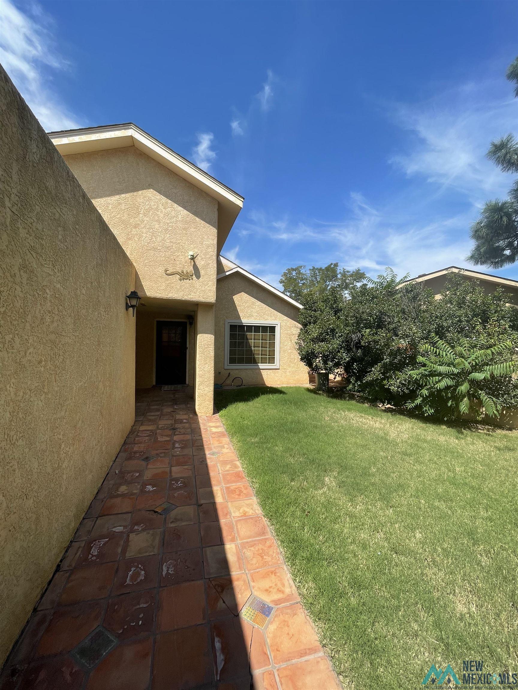 40 Paseo Village