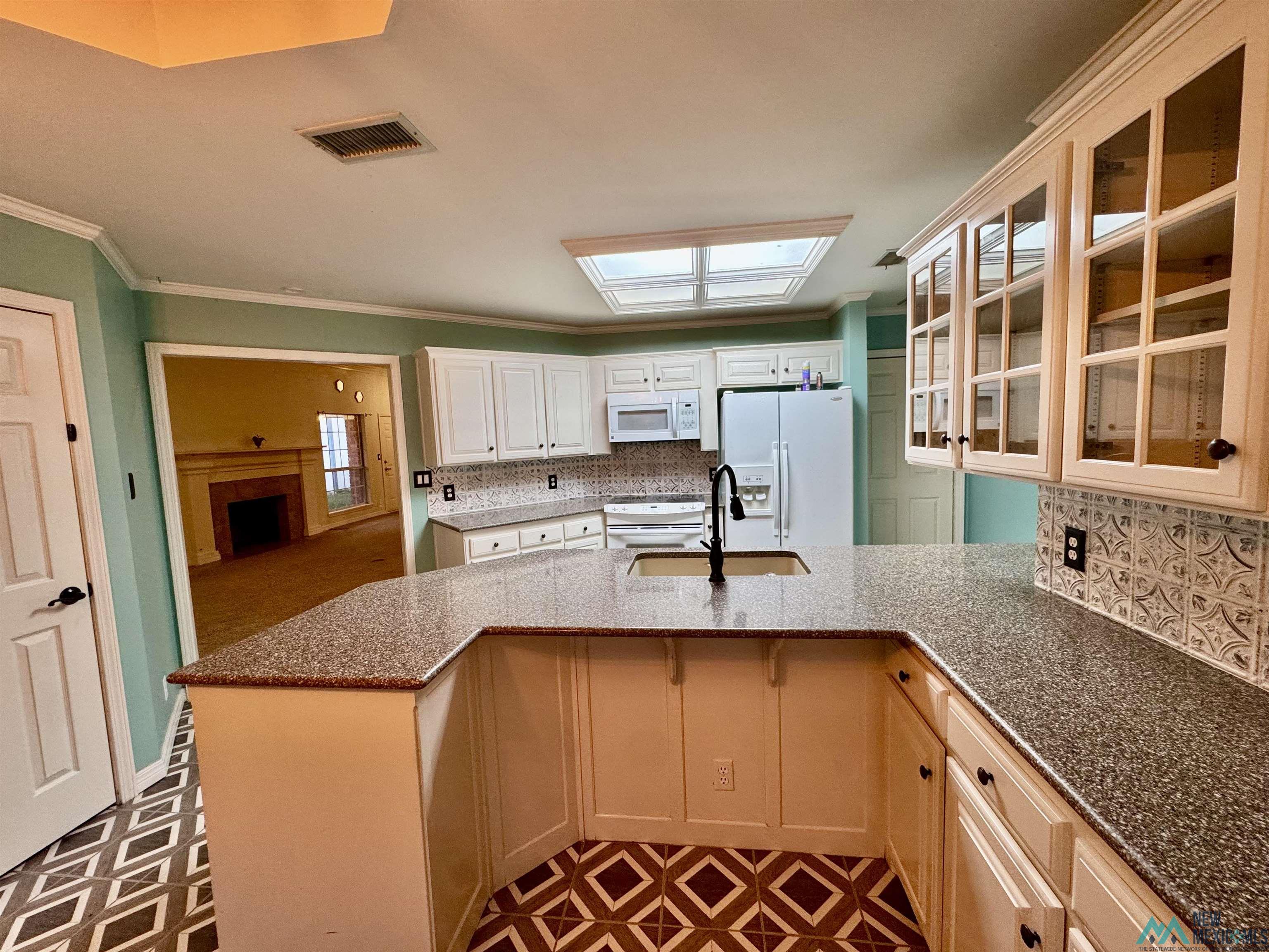 600 Chanticleer Place