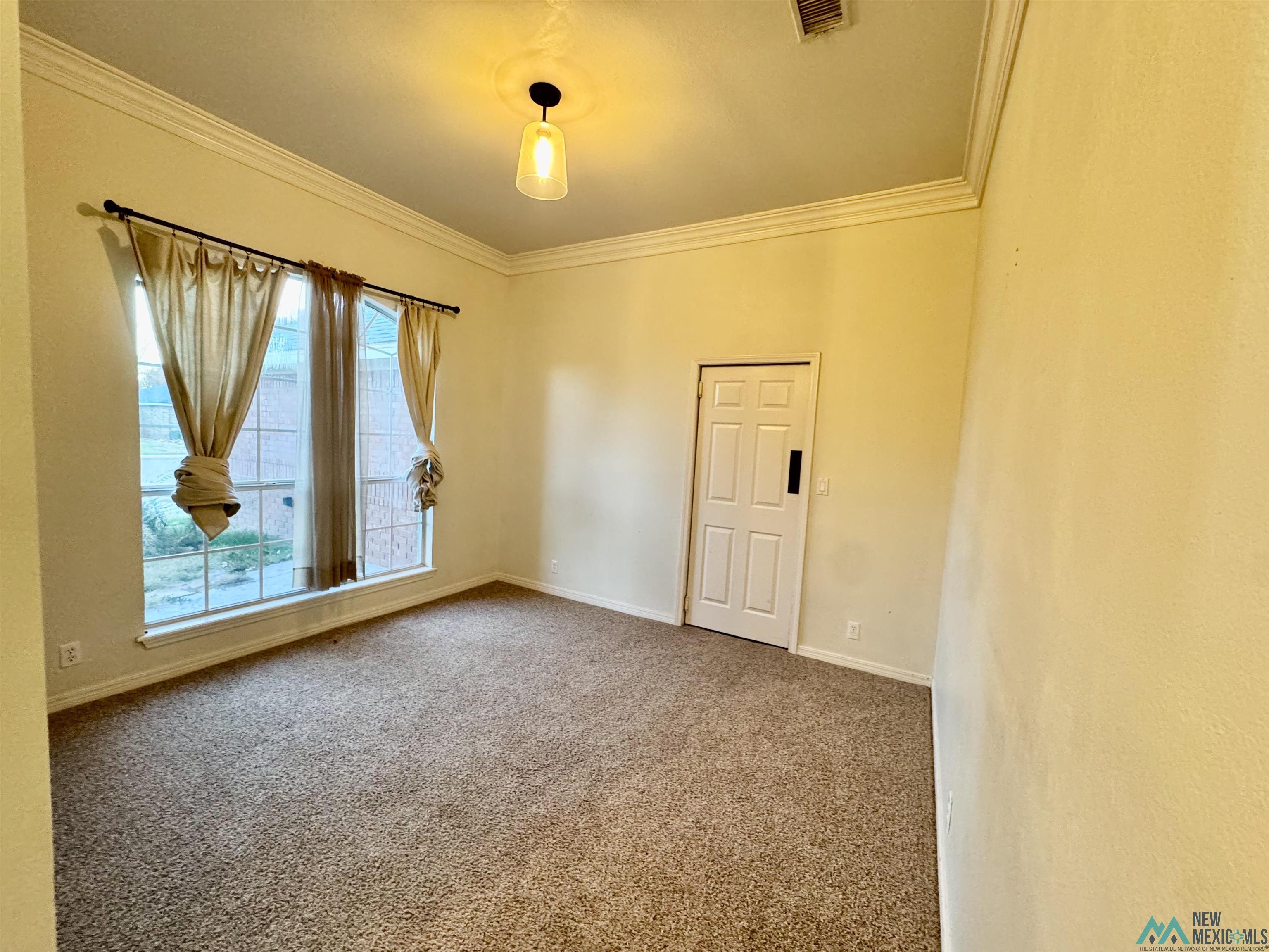 600 Chanticleer Place