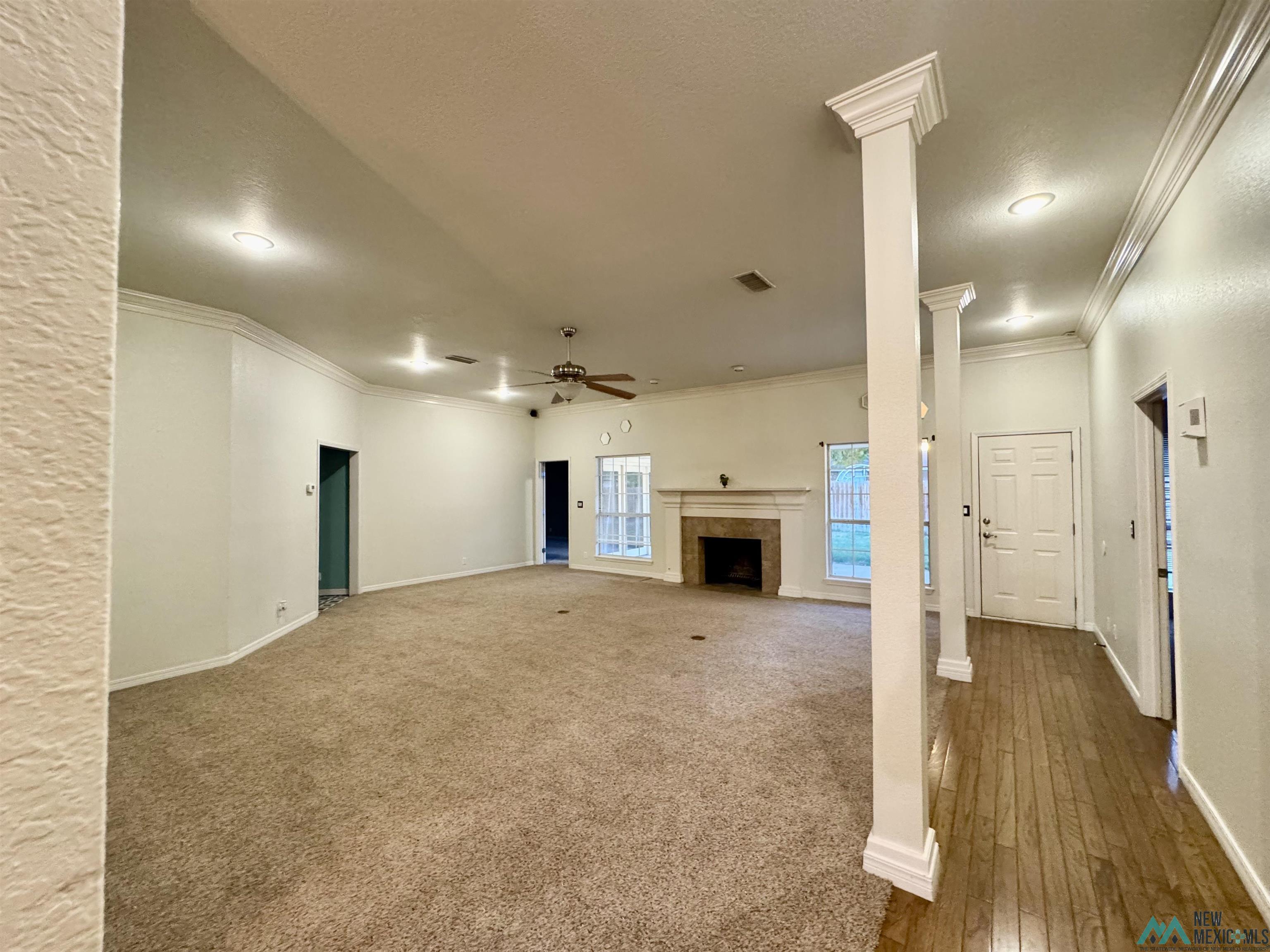 600 Chanticleer Place