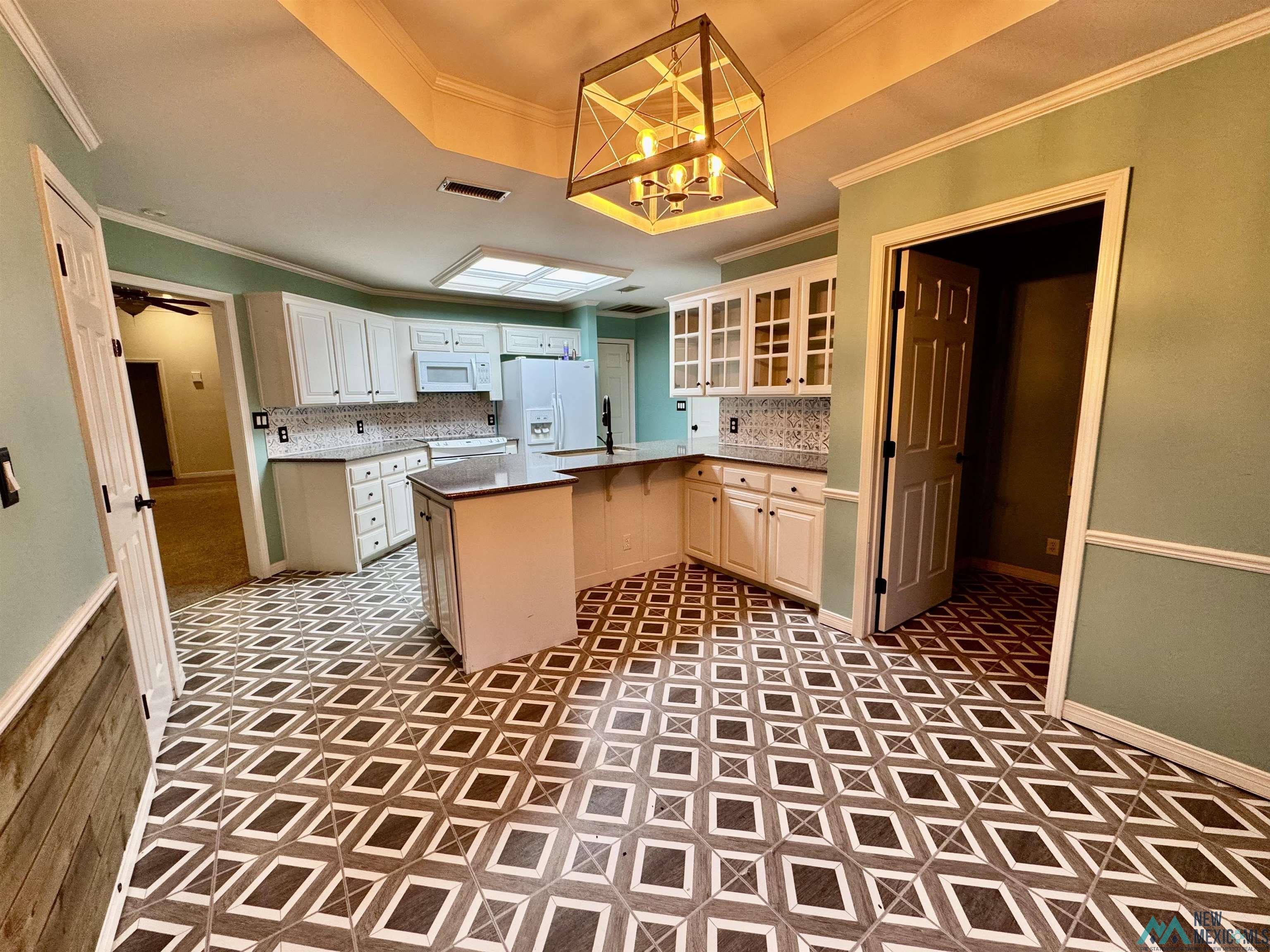 600 Chanticleer Place