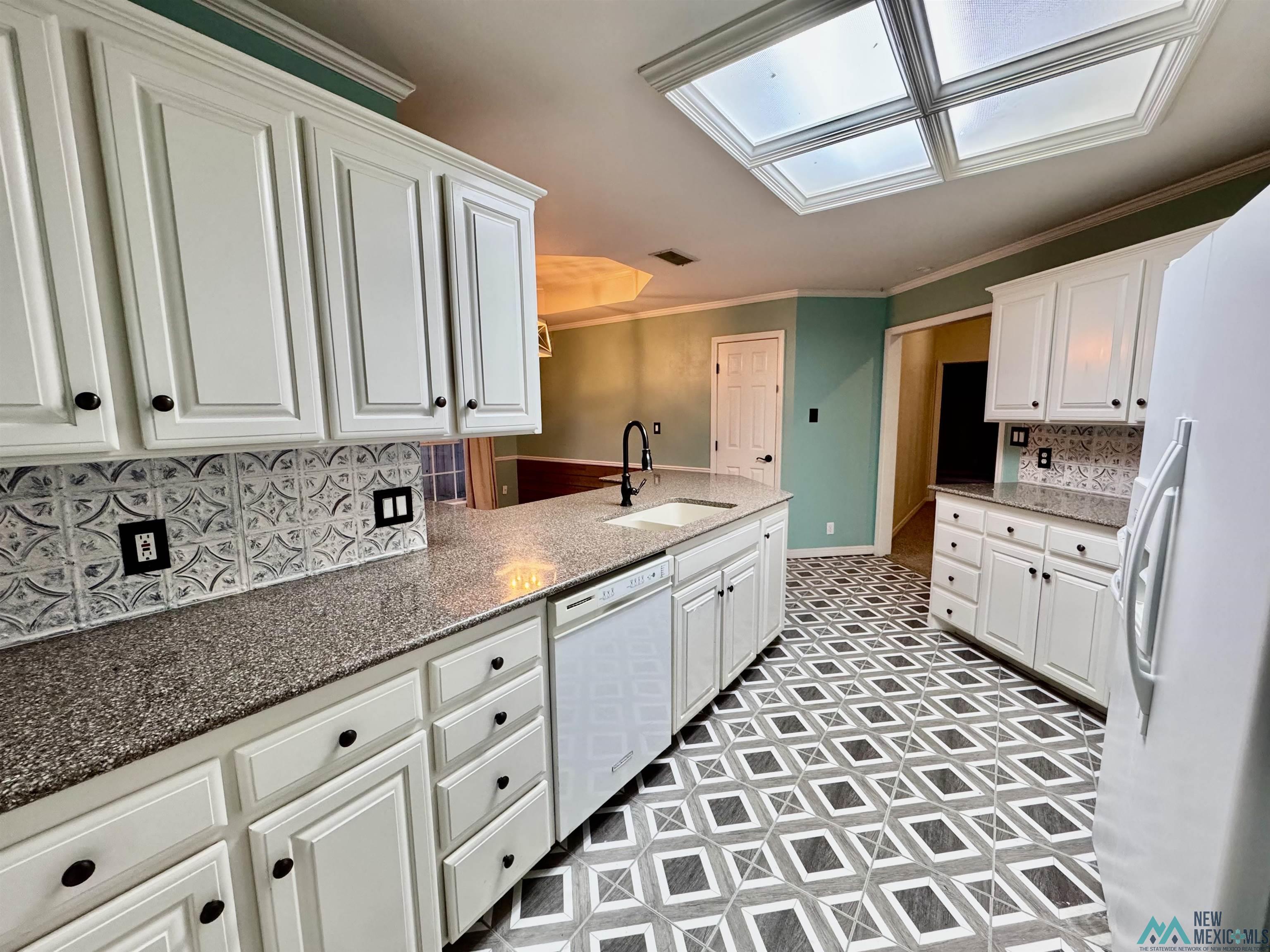 600 Chanticleer Place