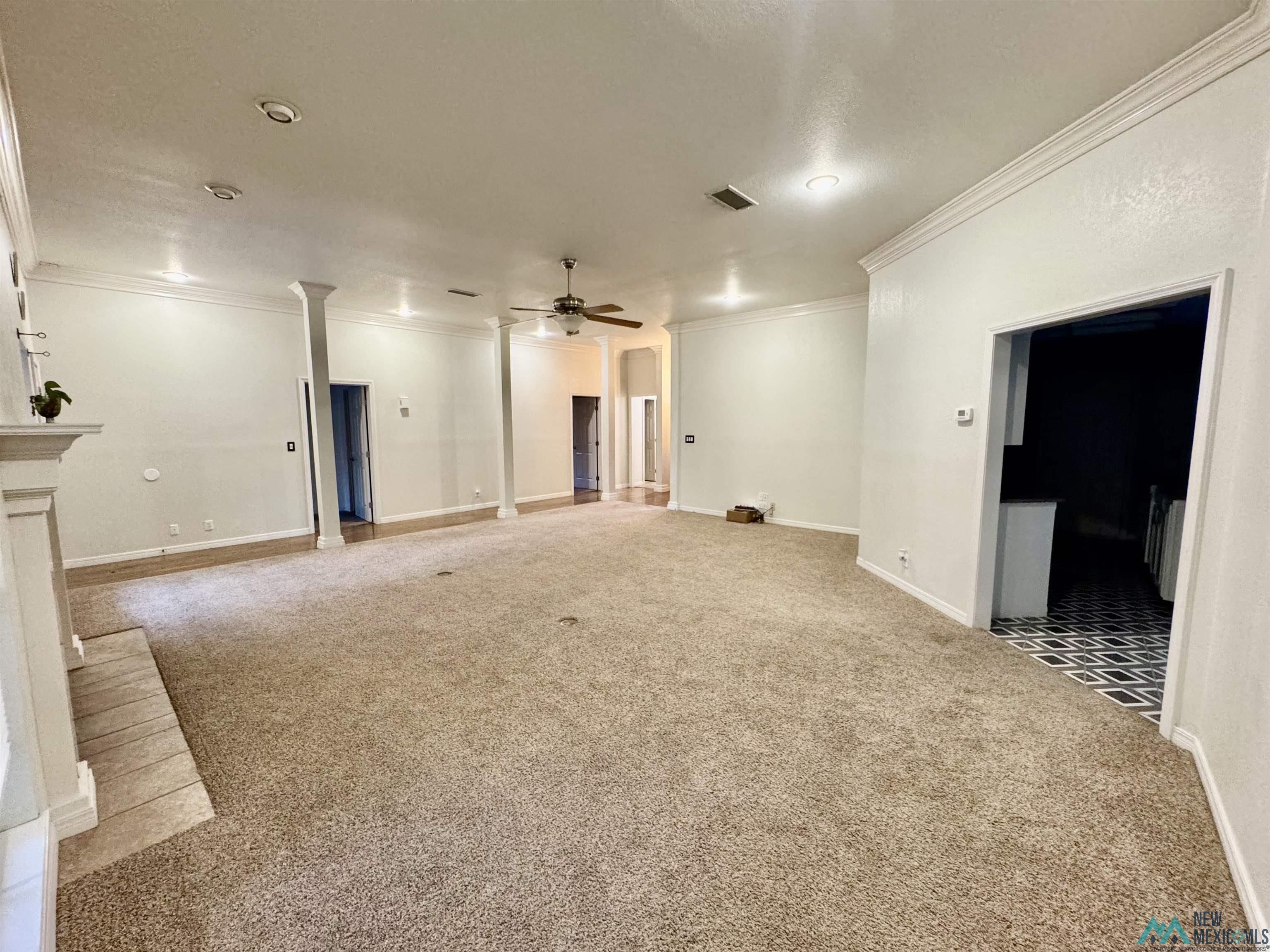 600 Chanticleer Place