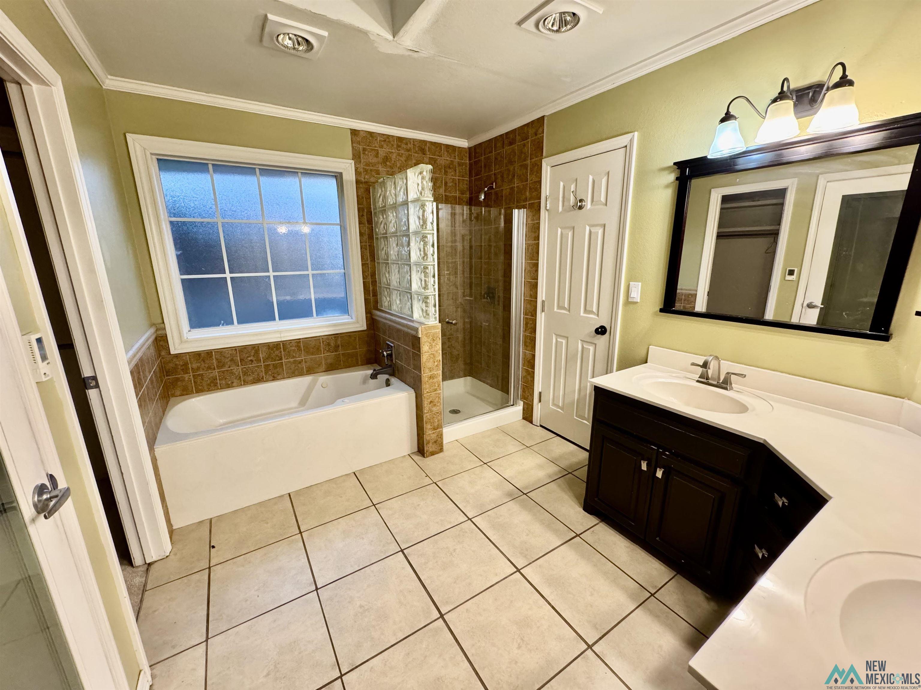 600 Chanticleer Place