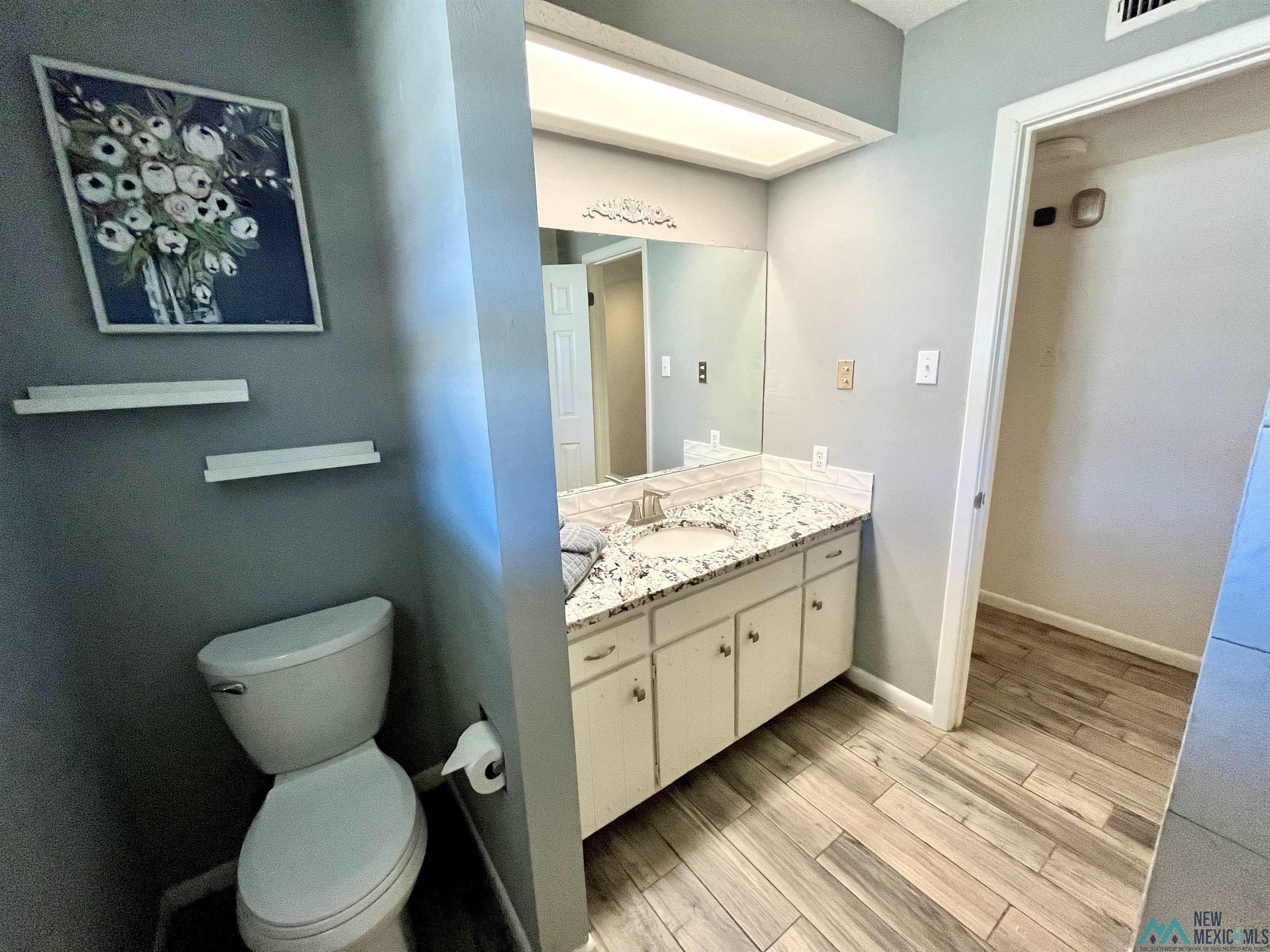 1713 Wilshire Boulevard