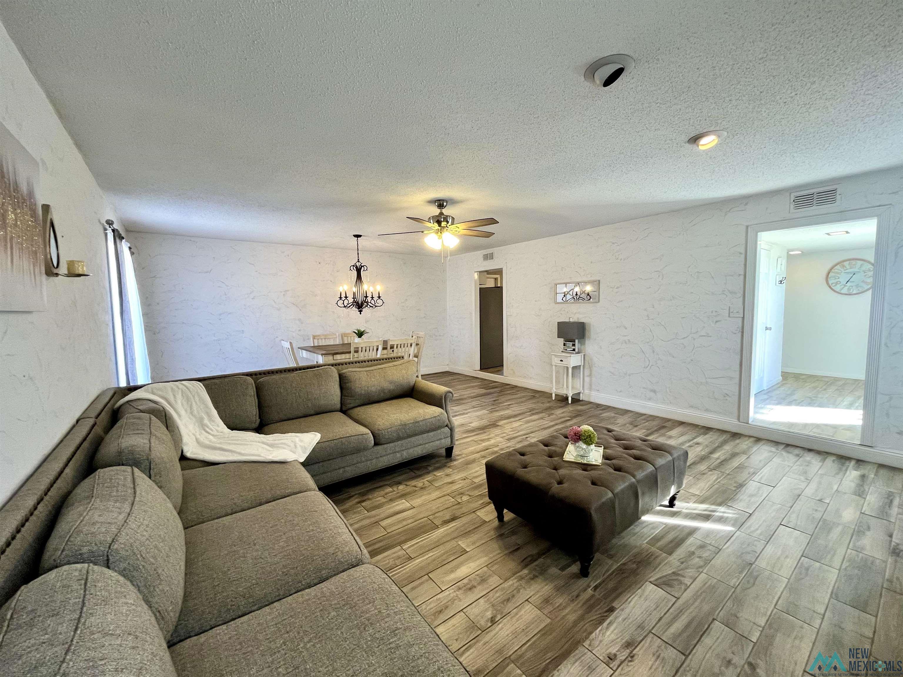 1713 Wilshire Boulevard