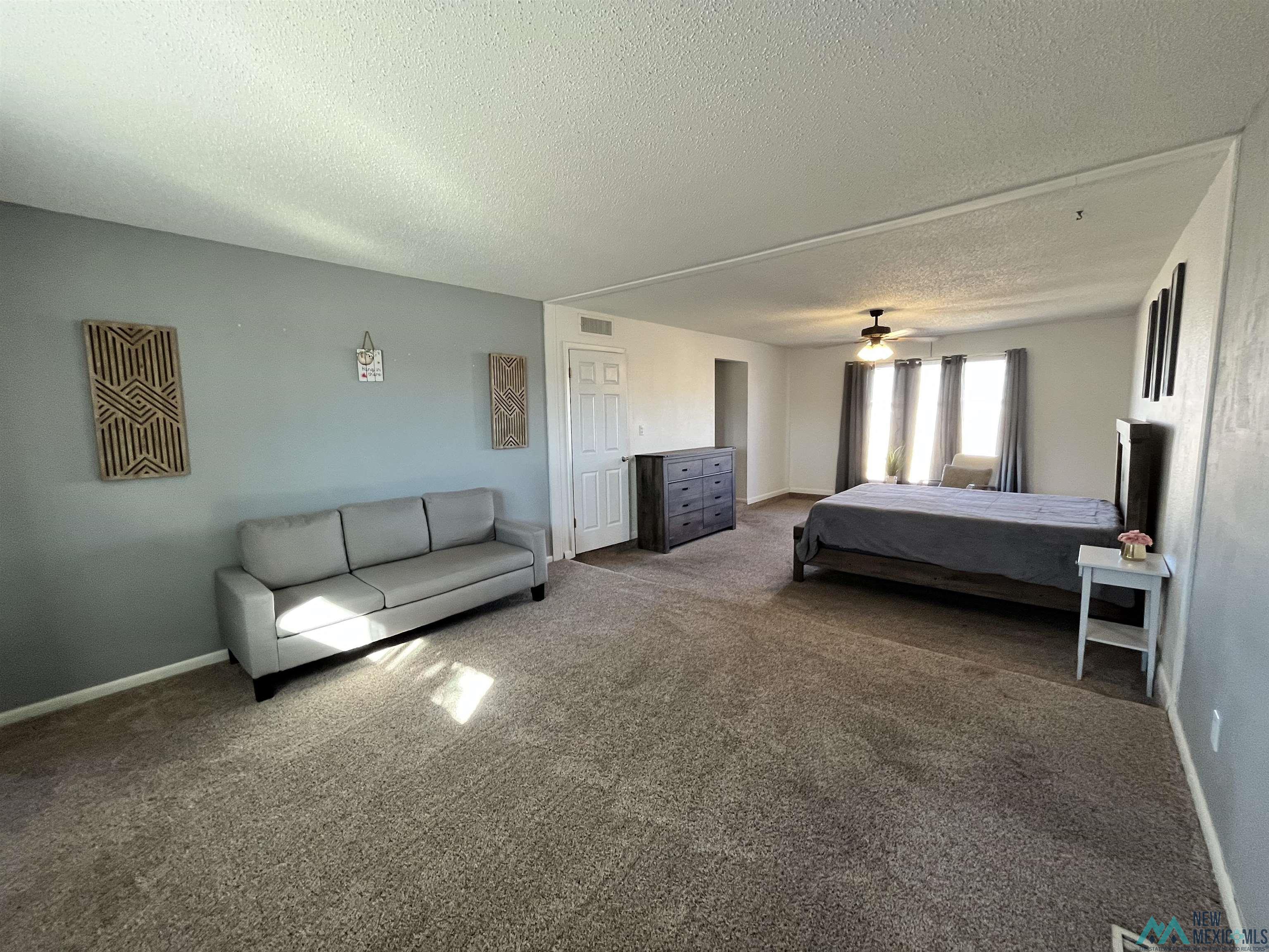 1713 Wilshire Boulevard