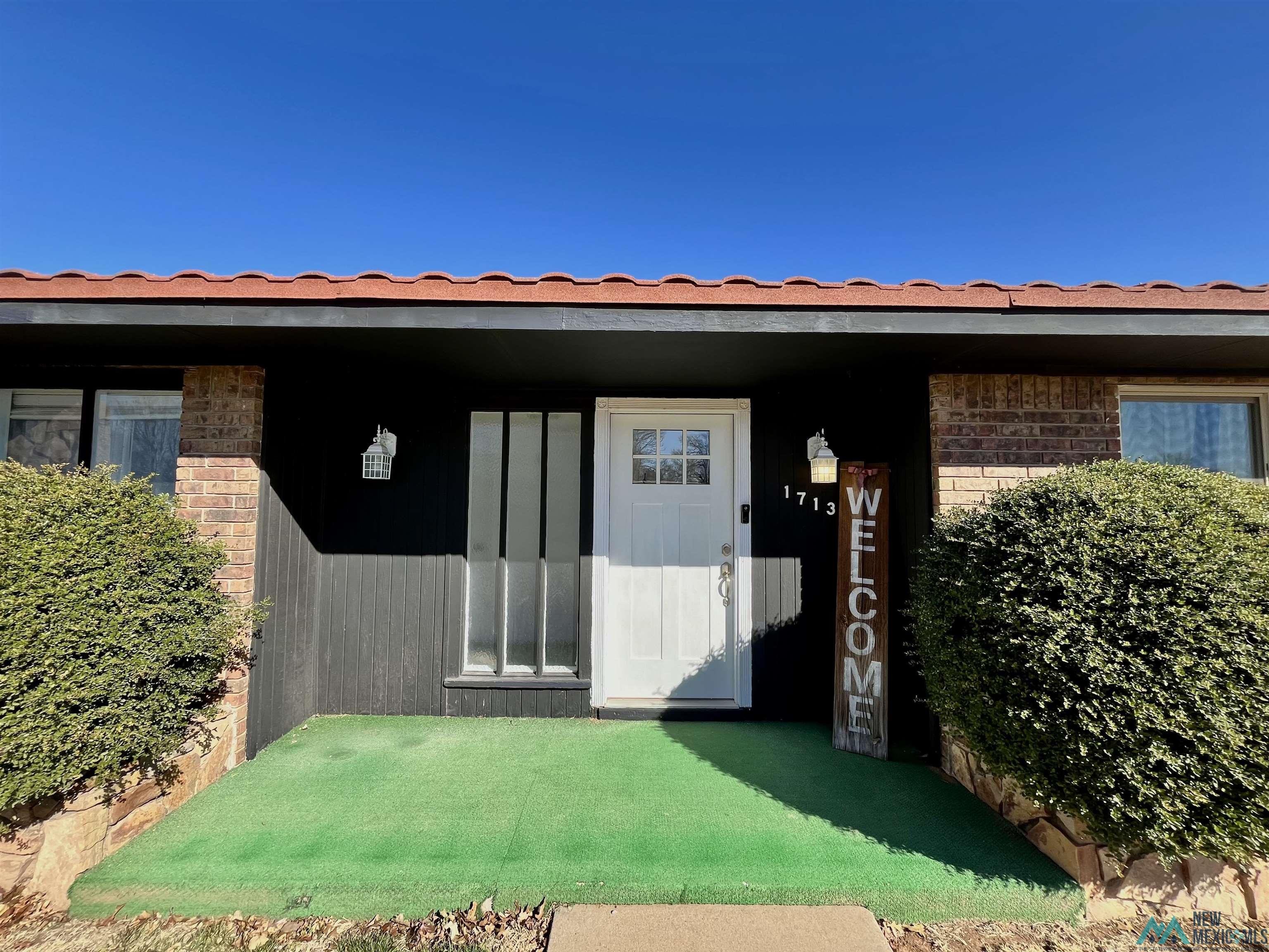 1713 Wilshire Boulevard