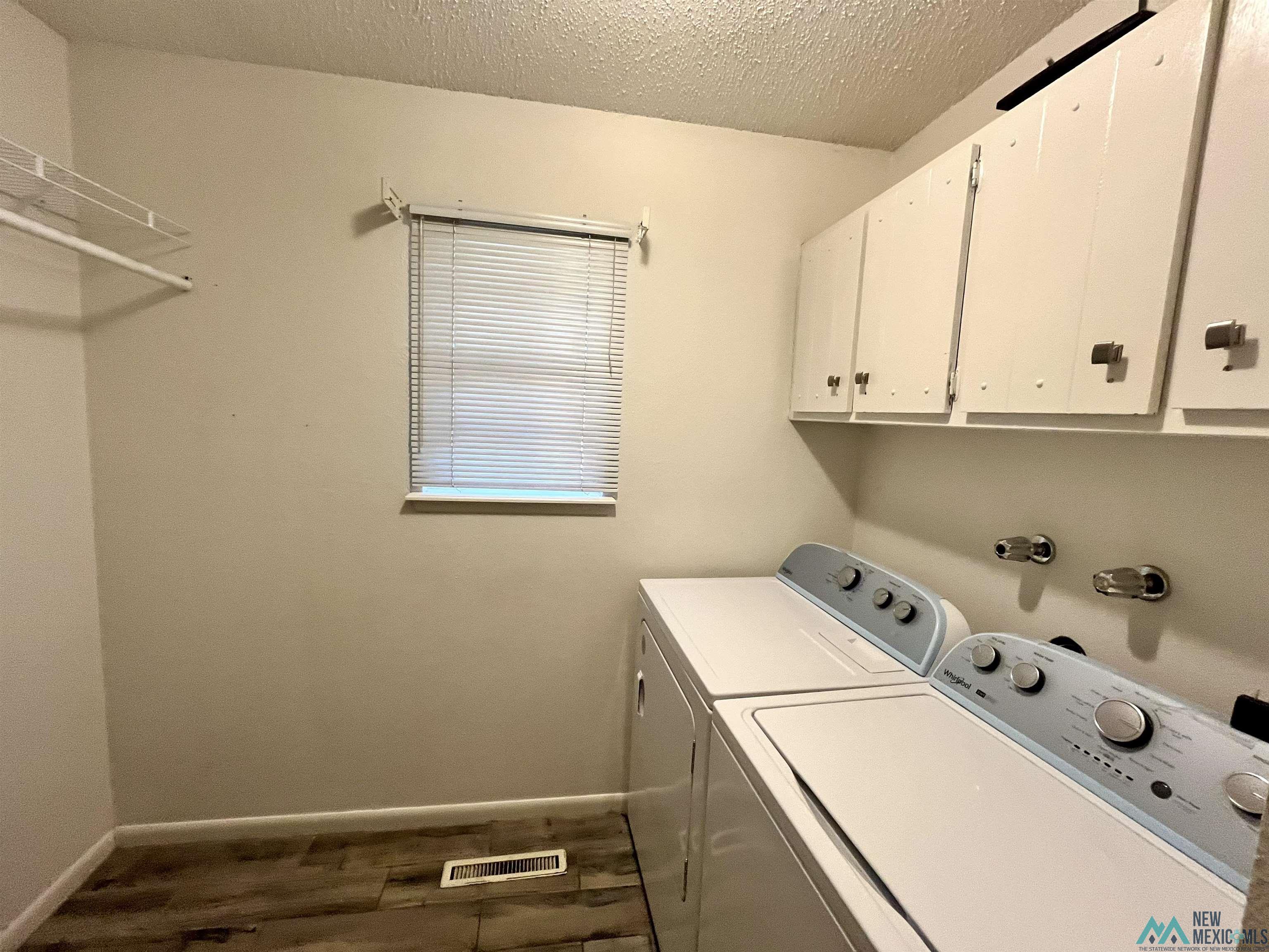 1713 Wilshire Boulevard