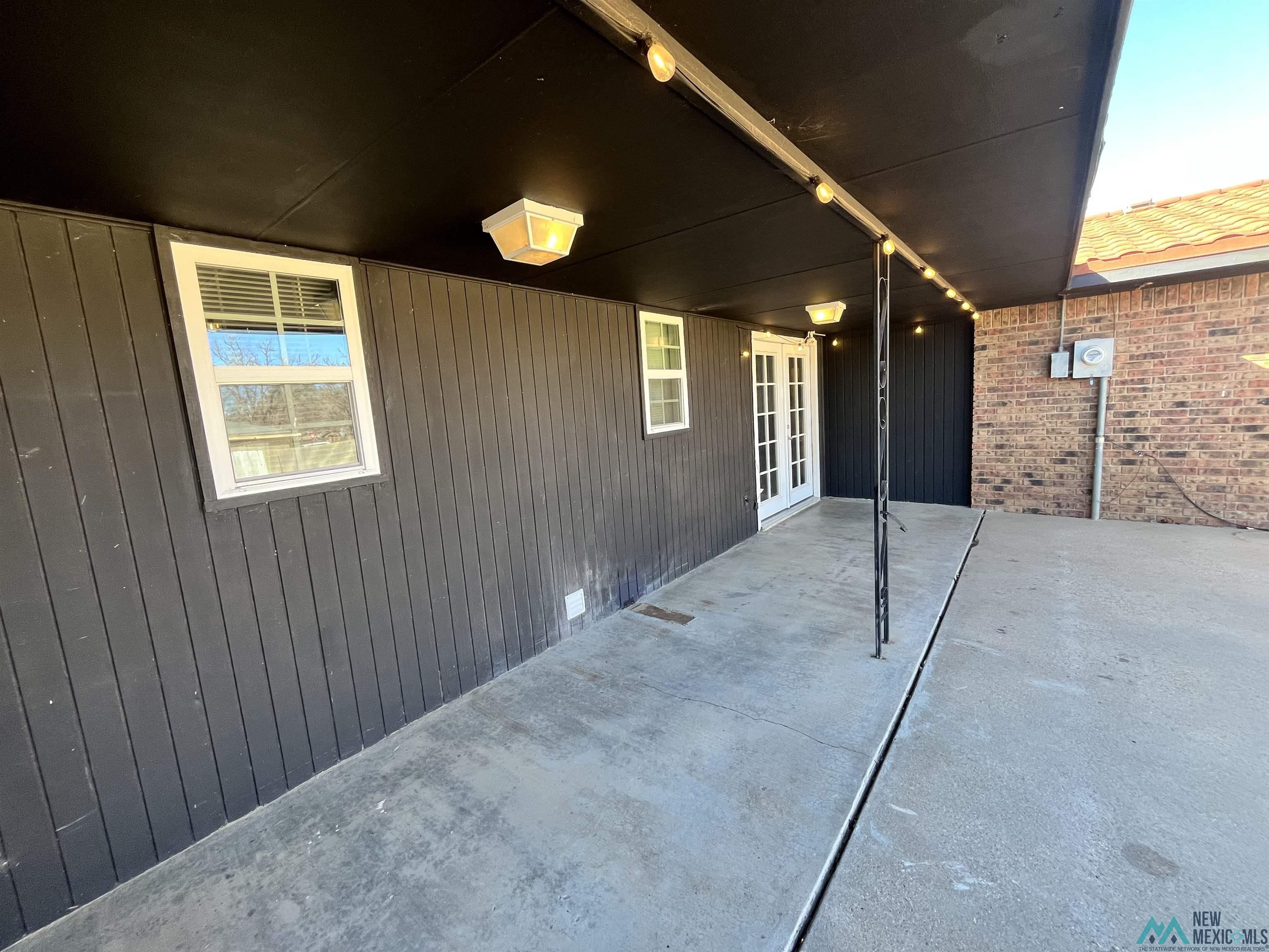 1713 Wilshire Boulevard