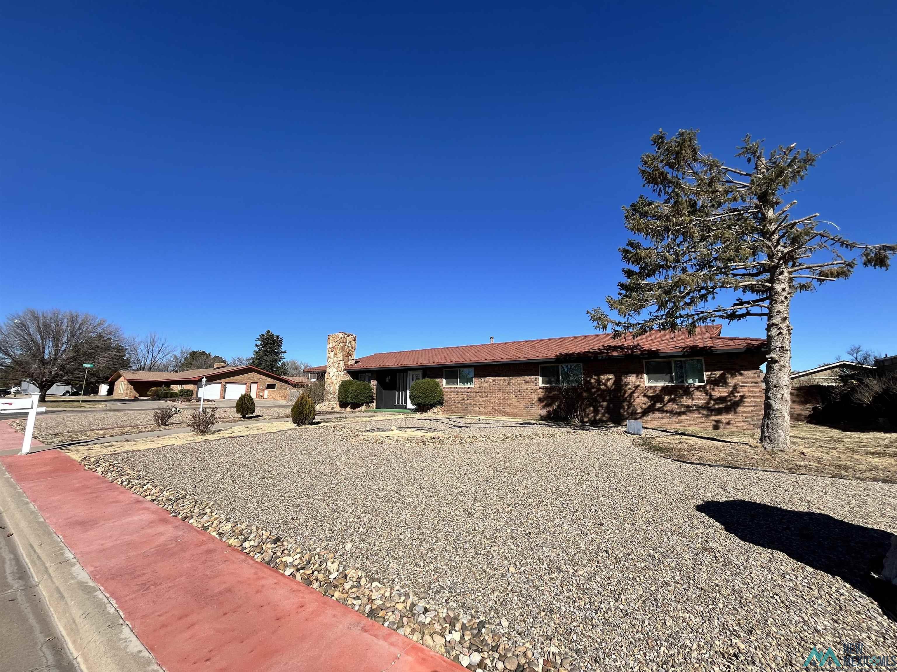 1713 Wilshire Boulevard