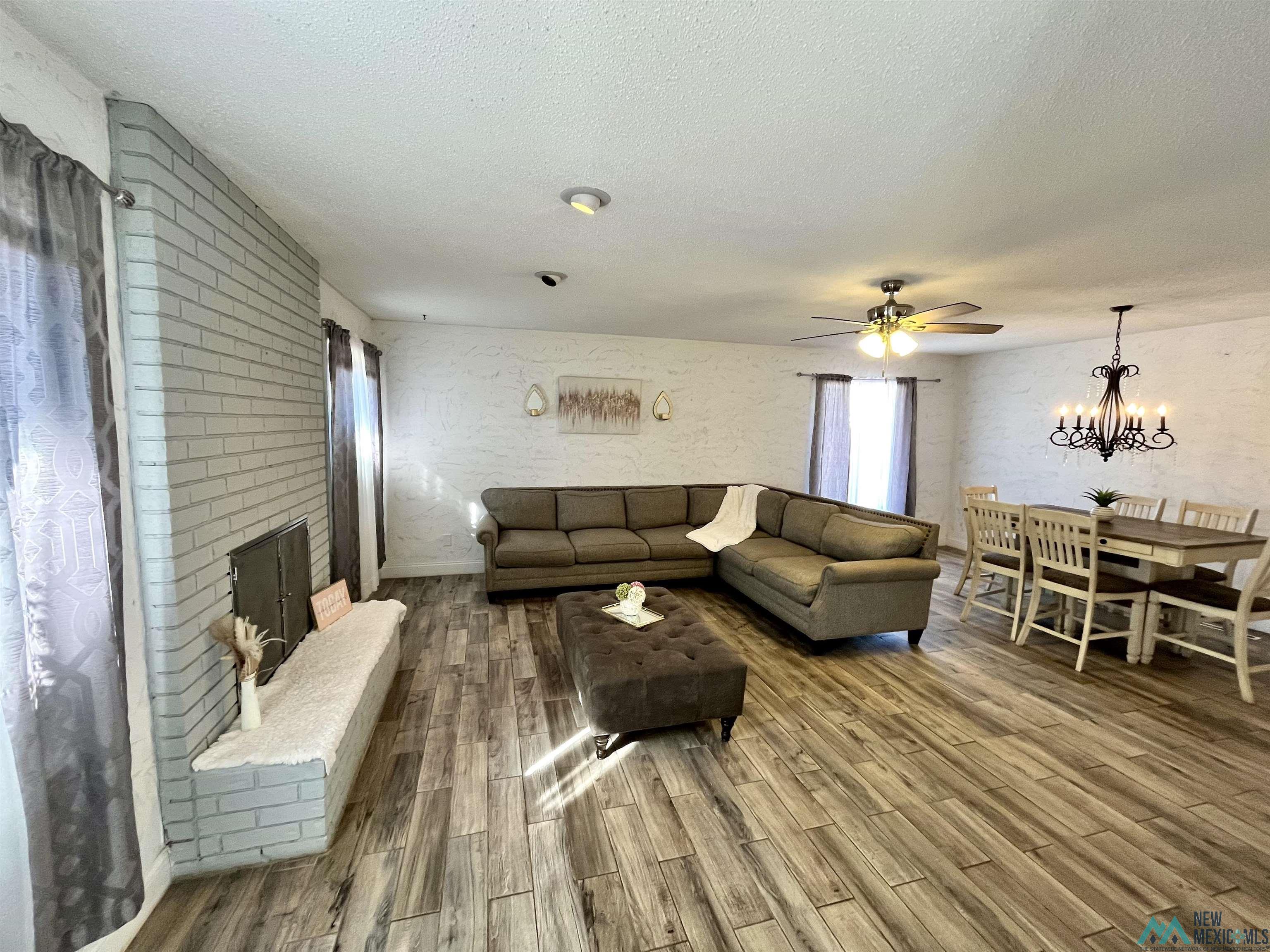 1713 Wilshire Boulevard