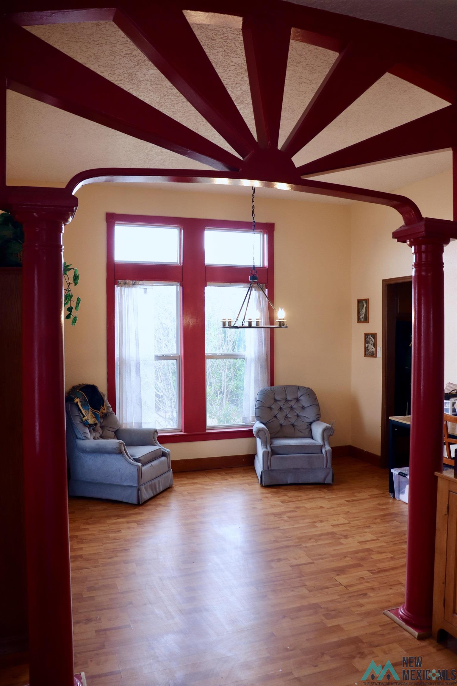 845 S Roosevelt Rd S Road