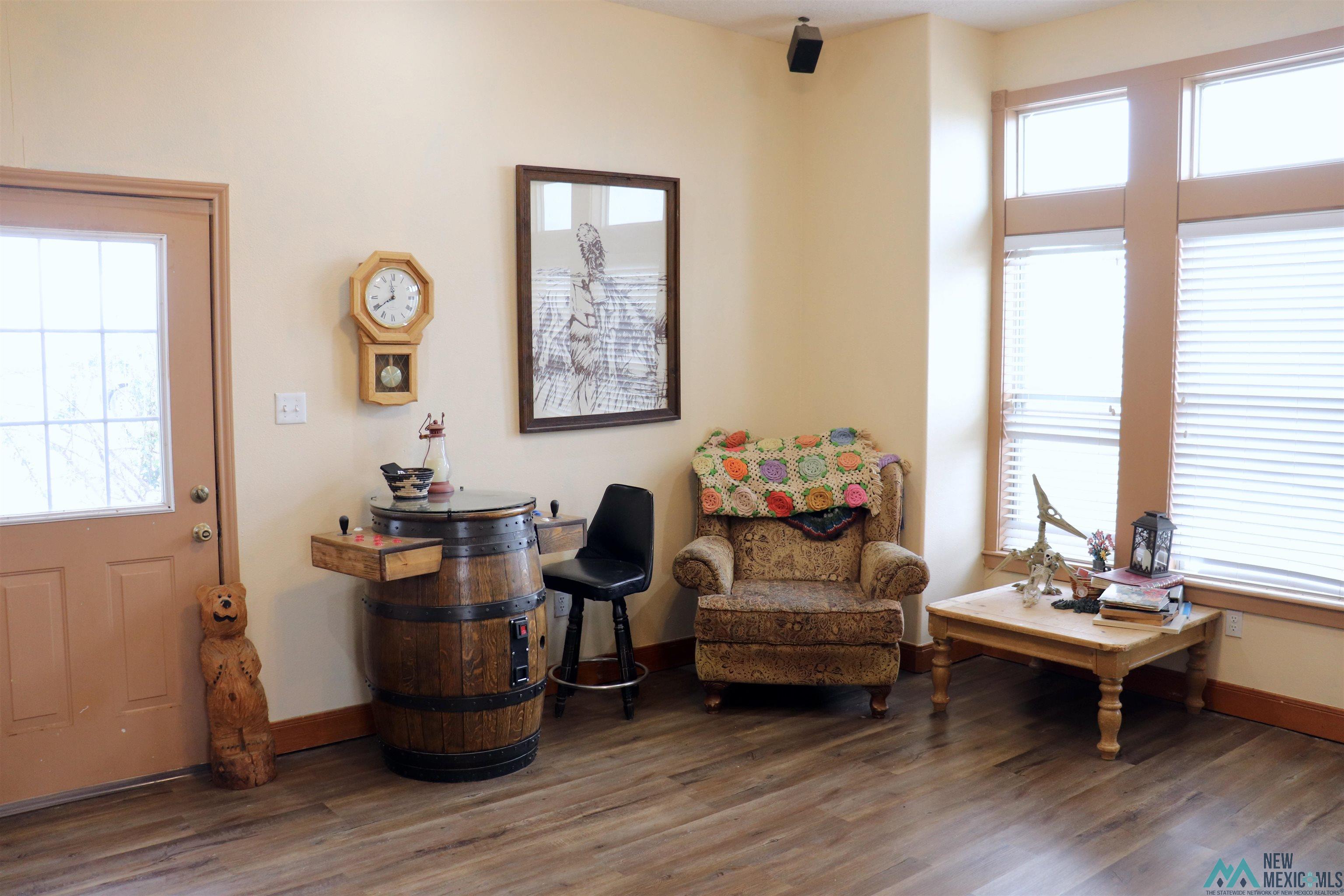 845 S Roosevelt Rd S Road