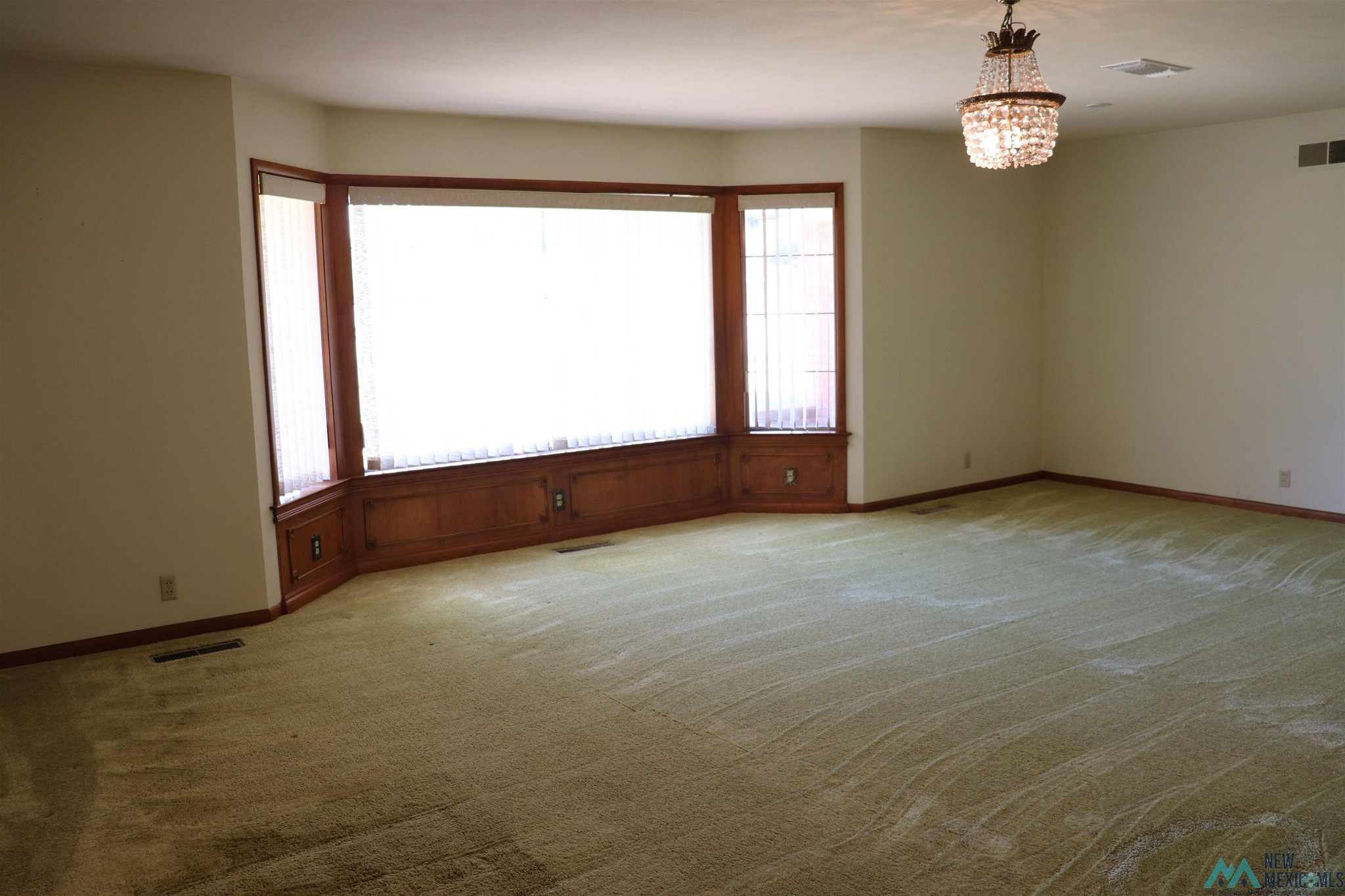 1409 Claremont Terrace