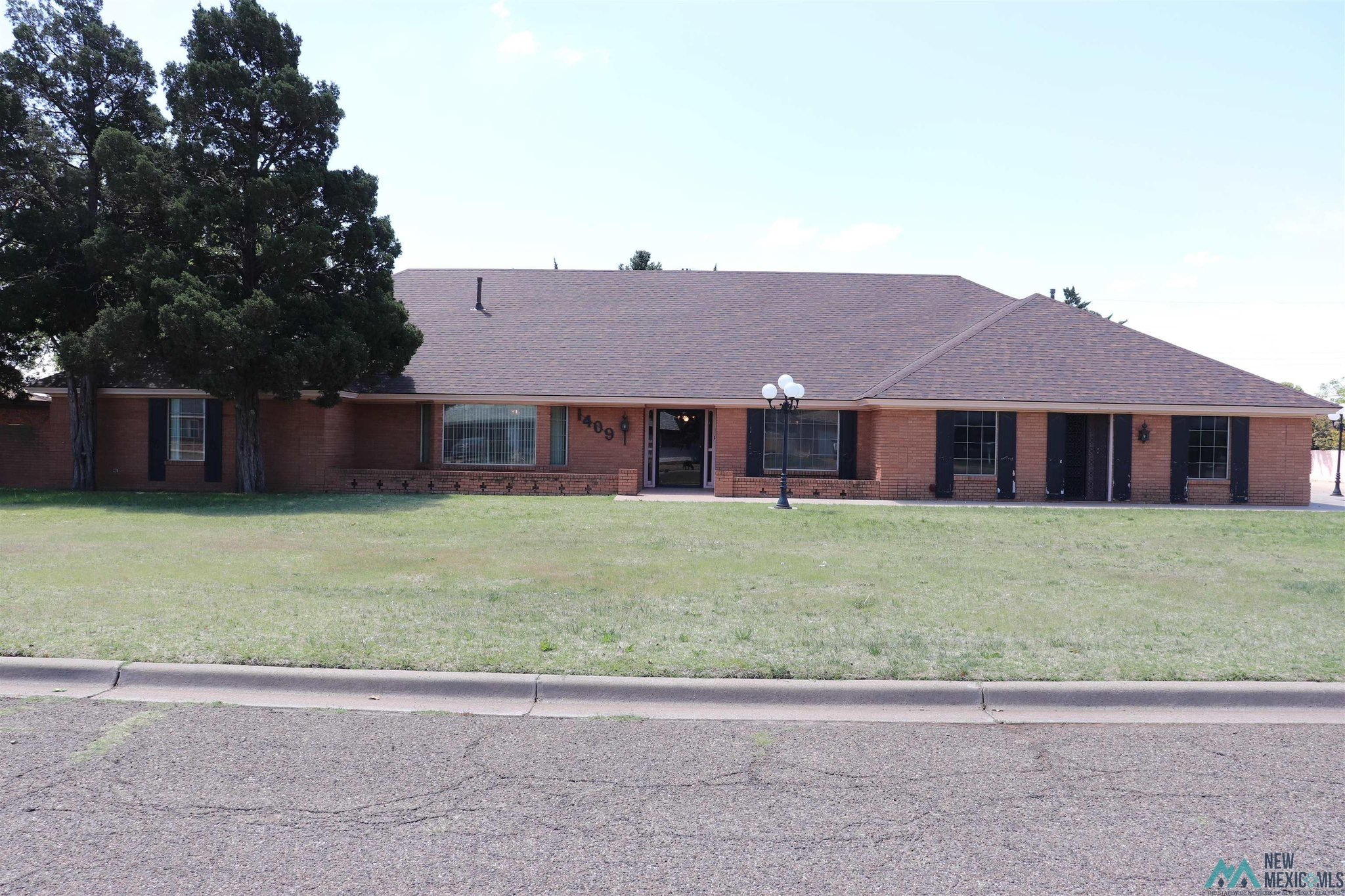 1409 Claremont Terrace