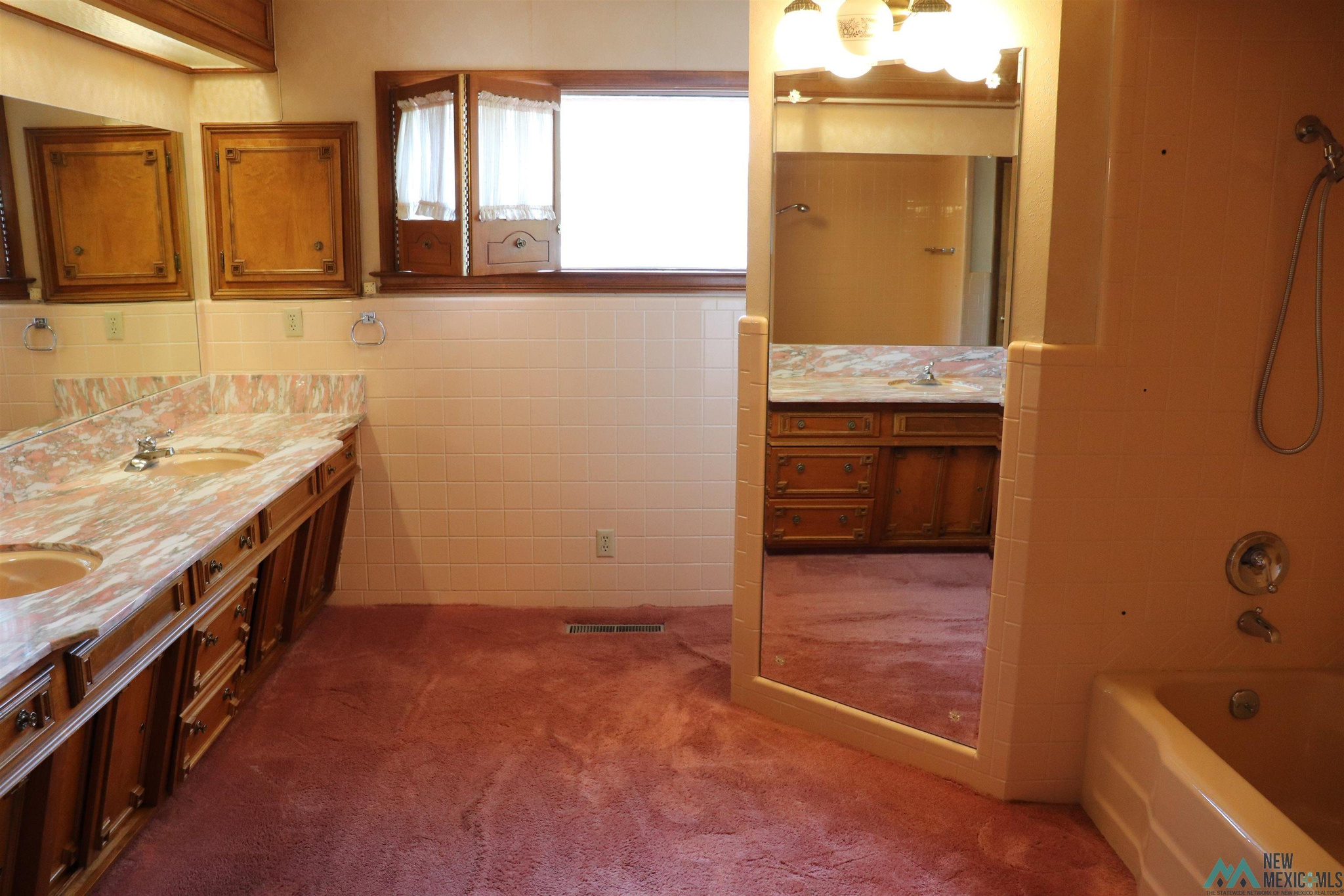 1409 Claremont Terrace