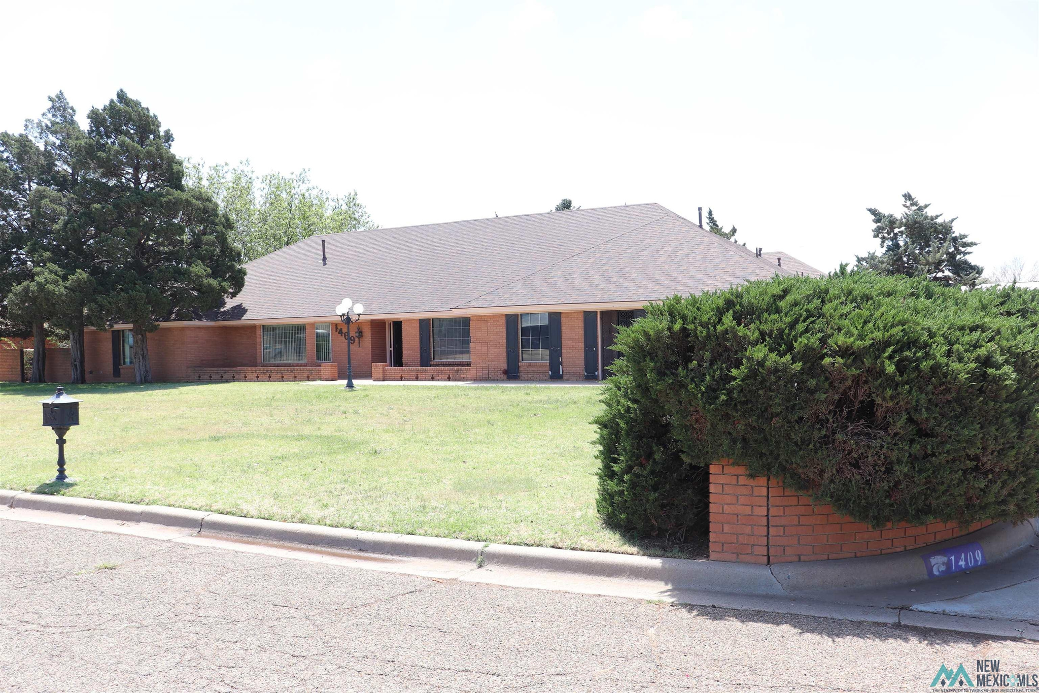 1409 Claremont Terrace