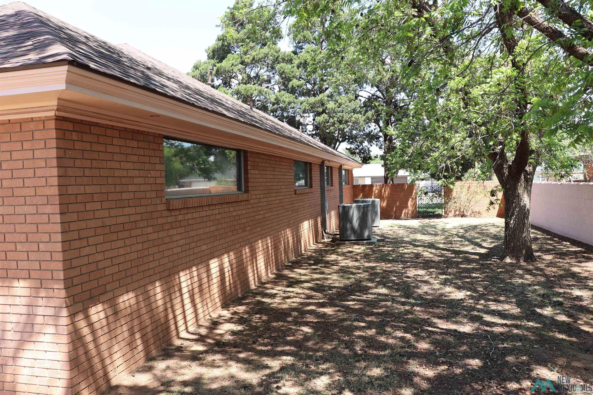 1409 Claremont Terrace