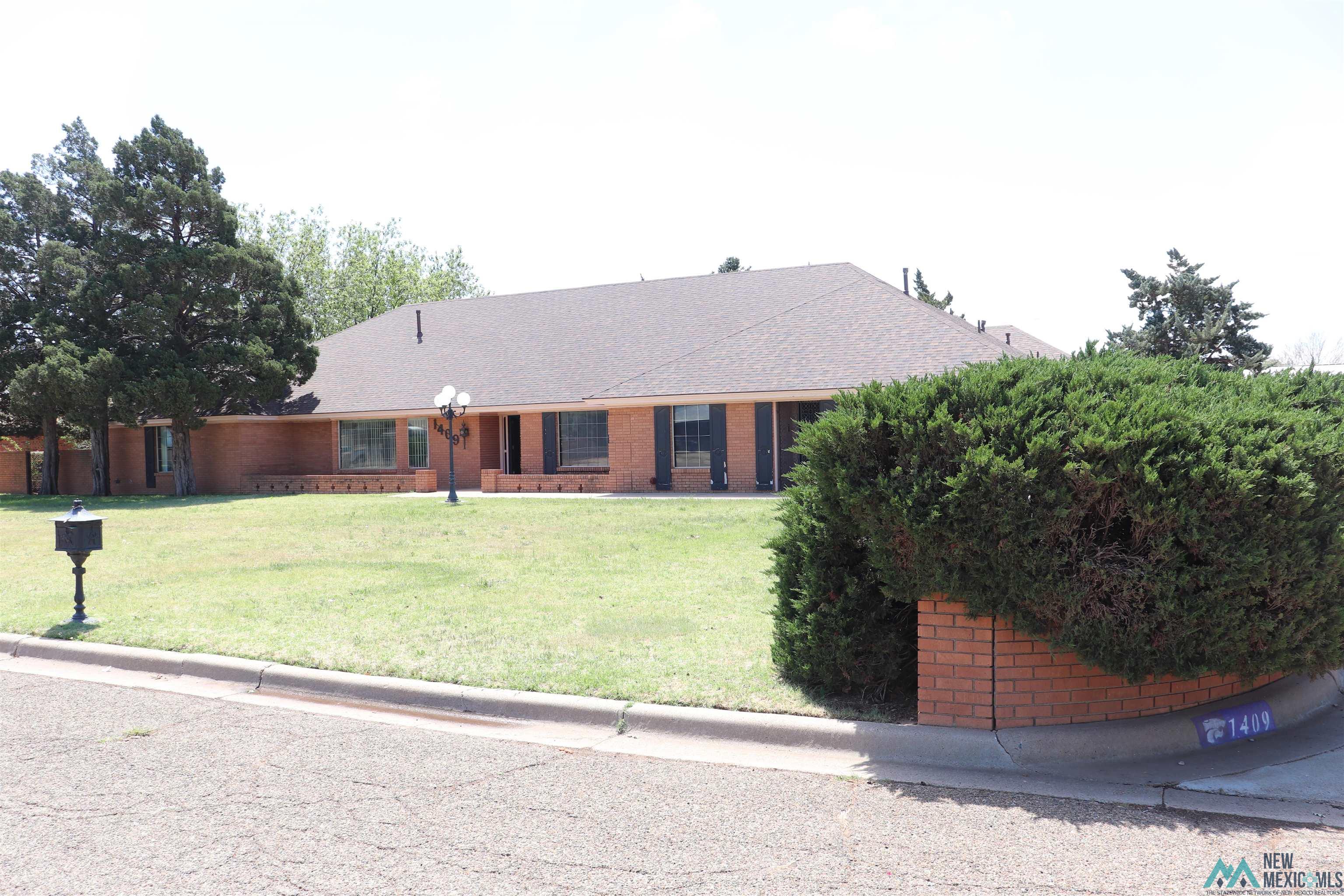 1409 Claremont Terrace