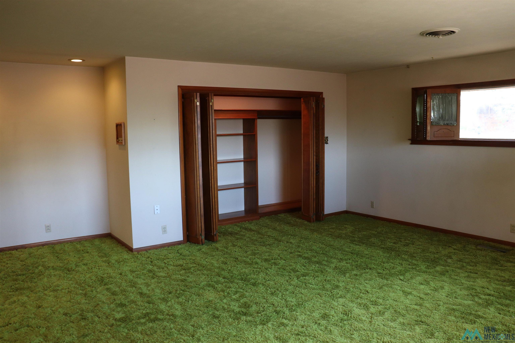 1409 Claremont Terrace