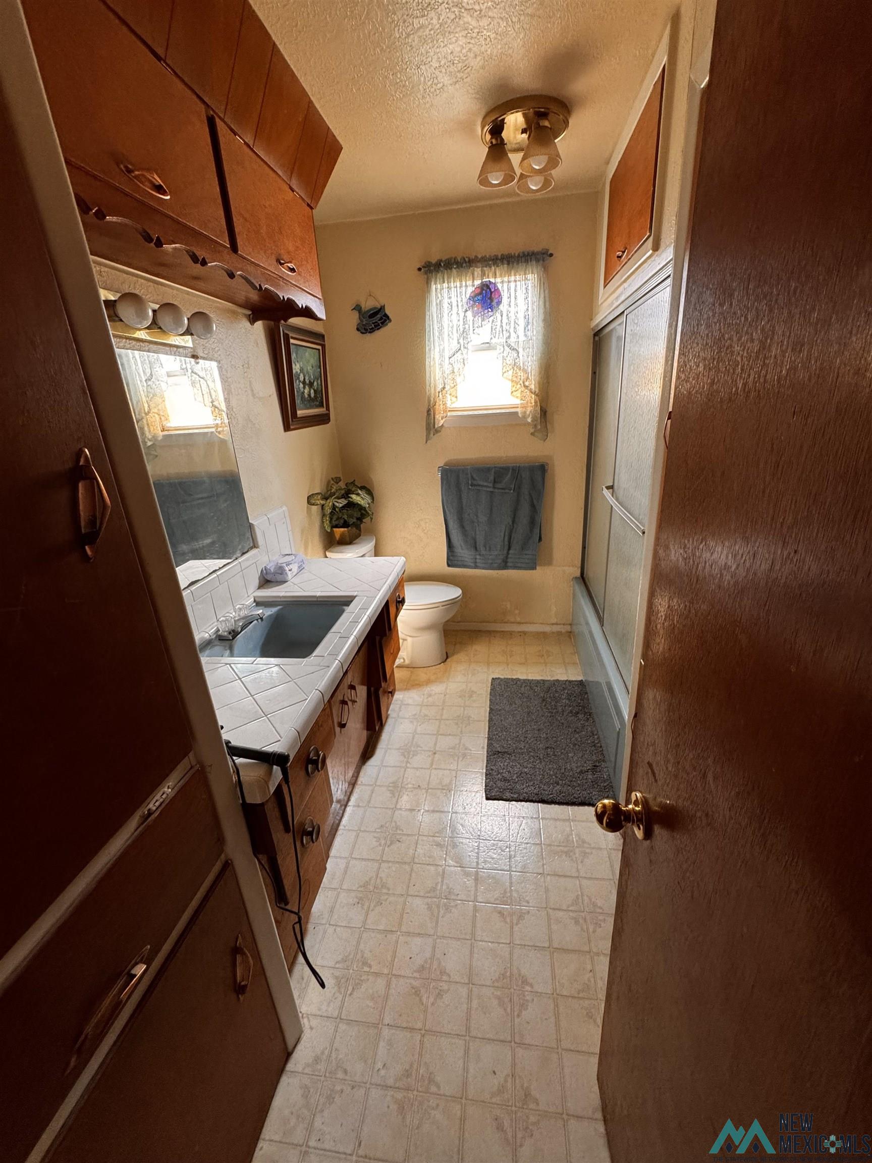 320 E 11th Street