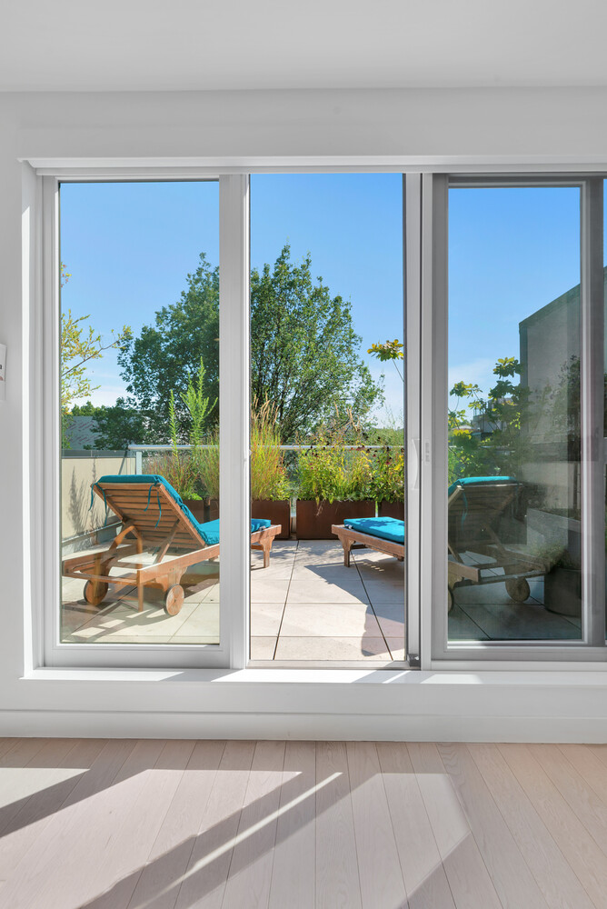 953 PACIFIC Street 3