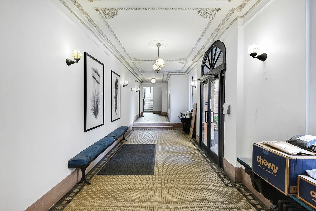 24-75 38TH Street D7/D8