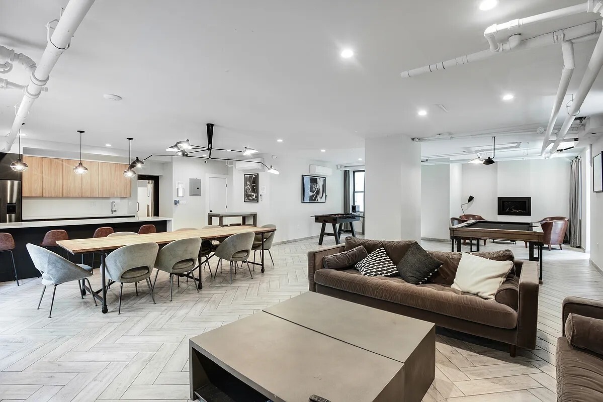 24-75 38TH Street D7/D8