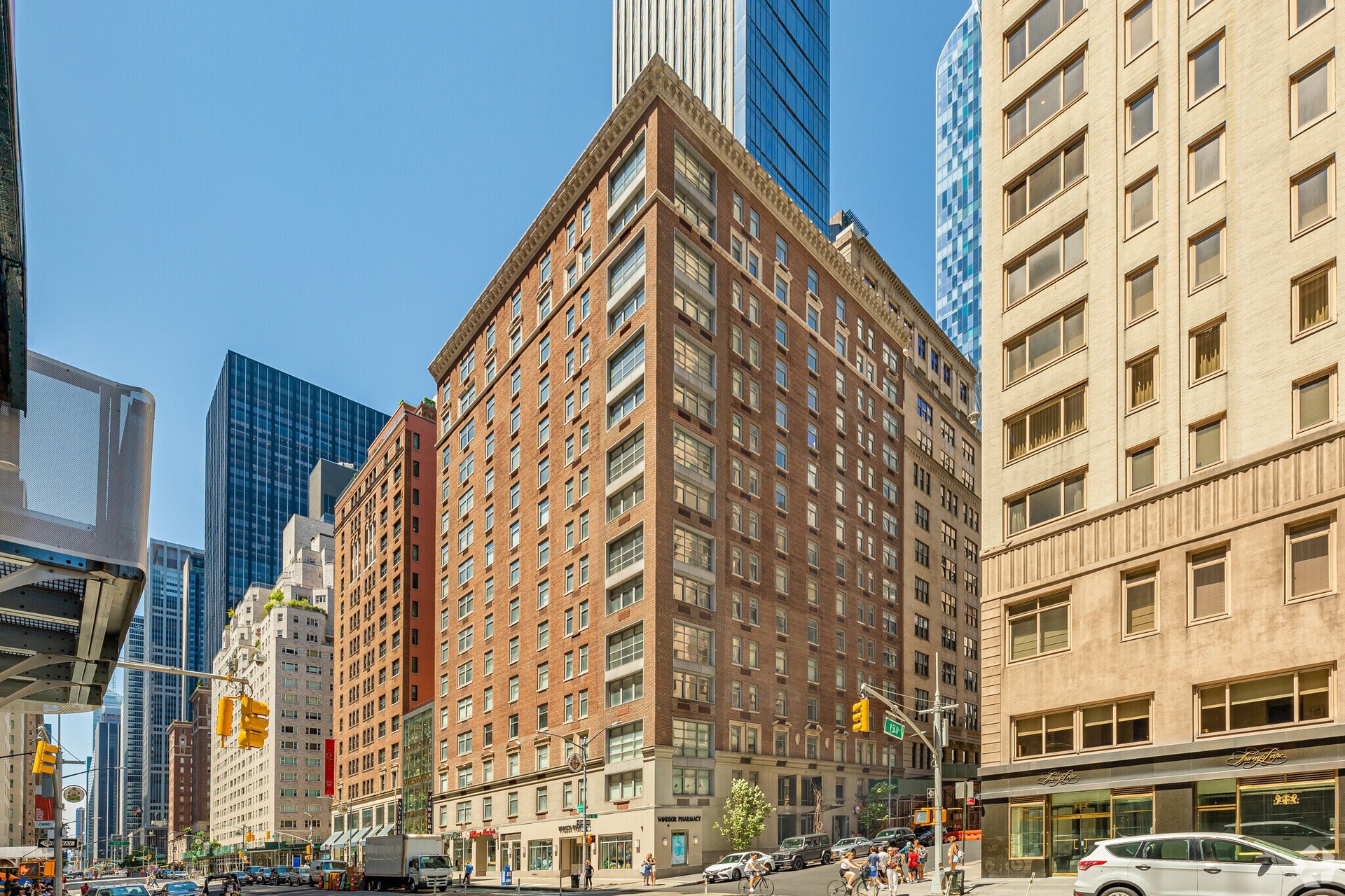 100 W 58TH Street 4C