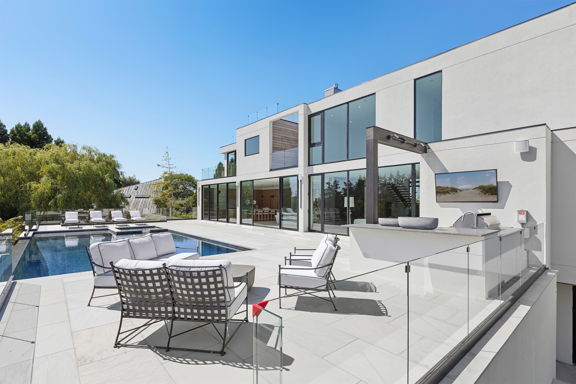 99 POINTE MECOX LN