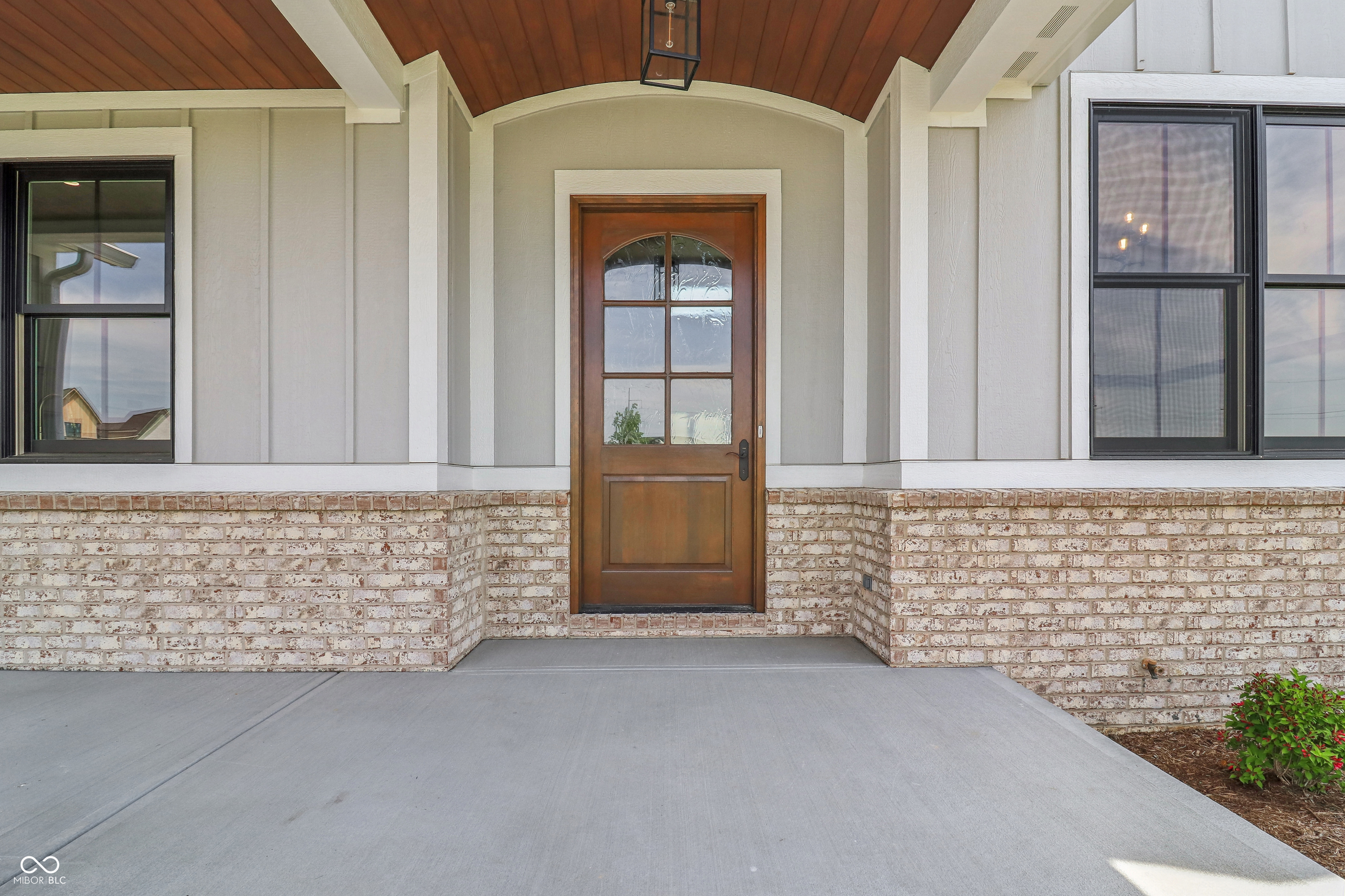 8083 Easton Lane