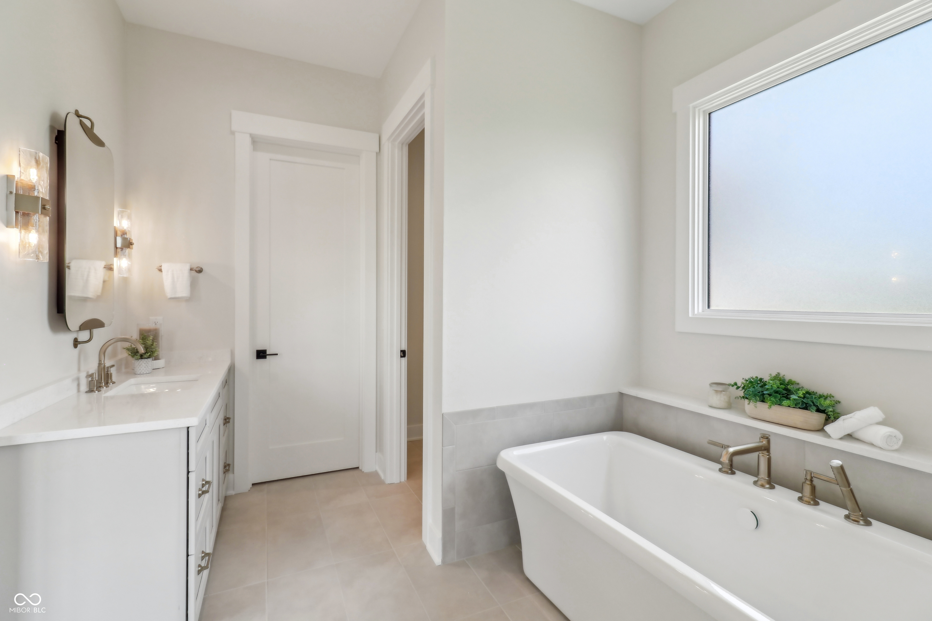 8083 Easton Lane