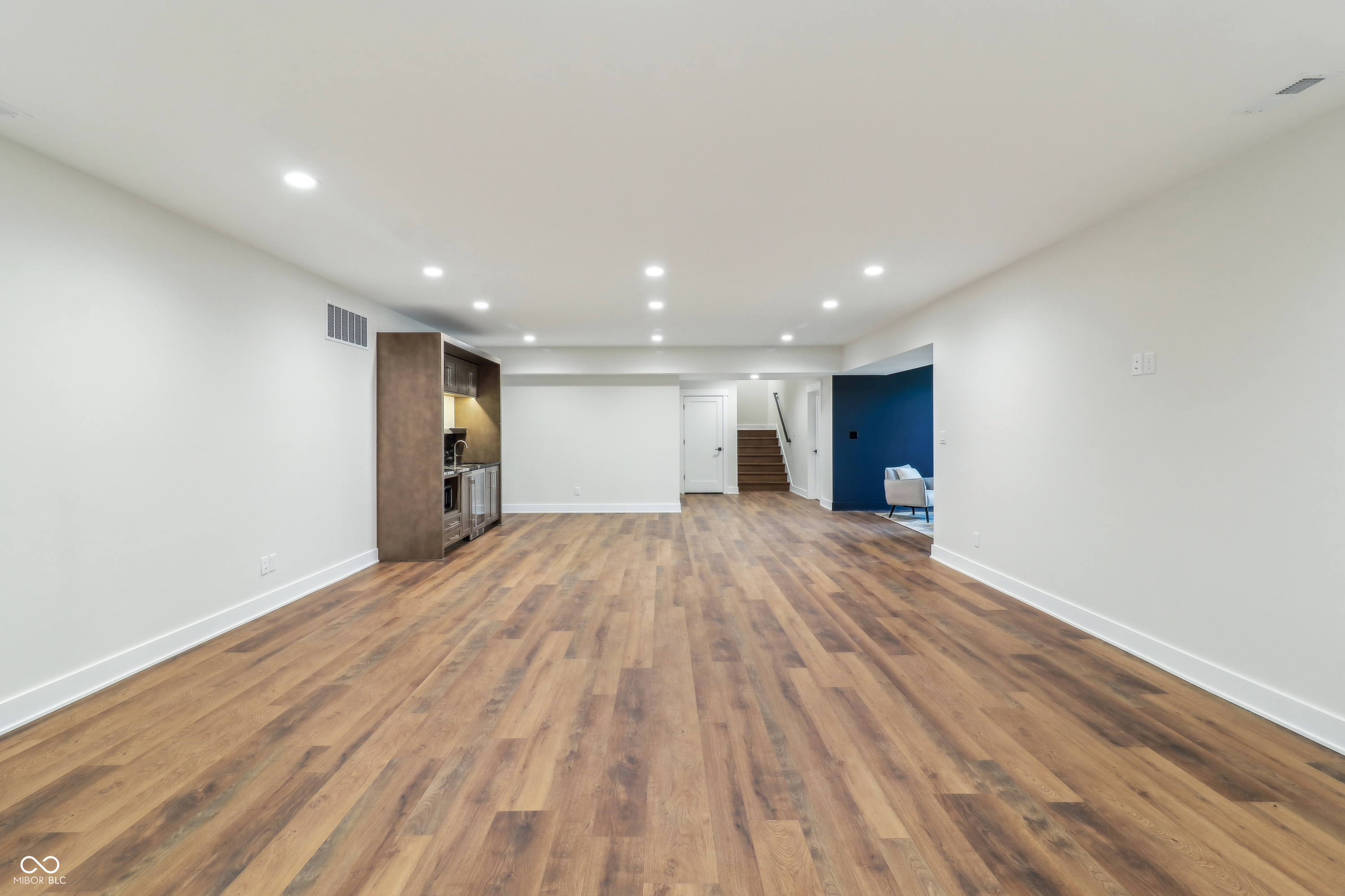 8083 Easton Lane
