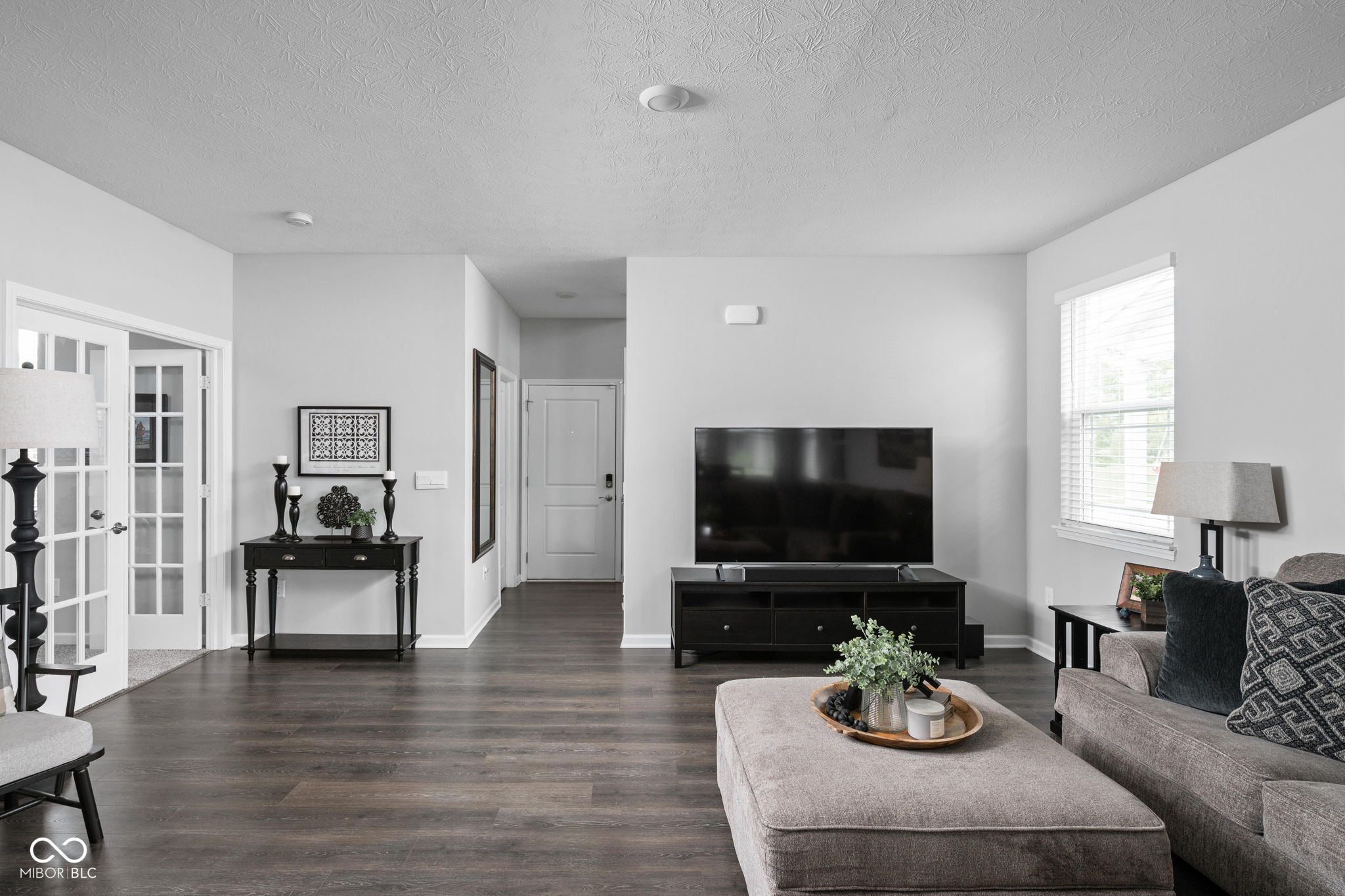 2542 Barstow Drive