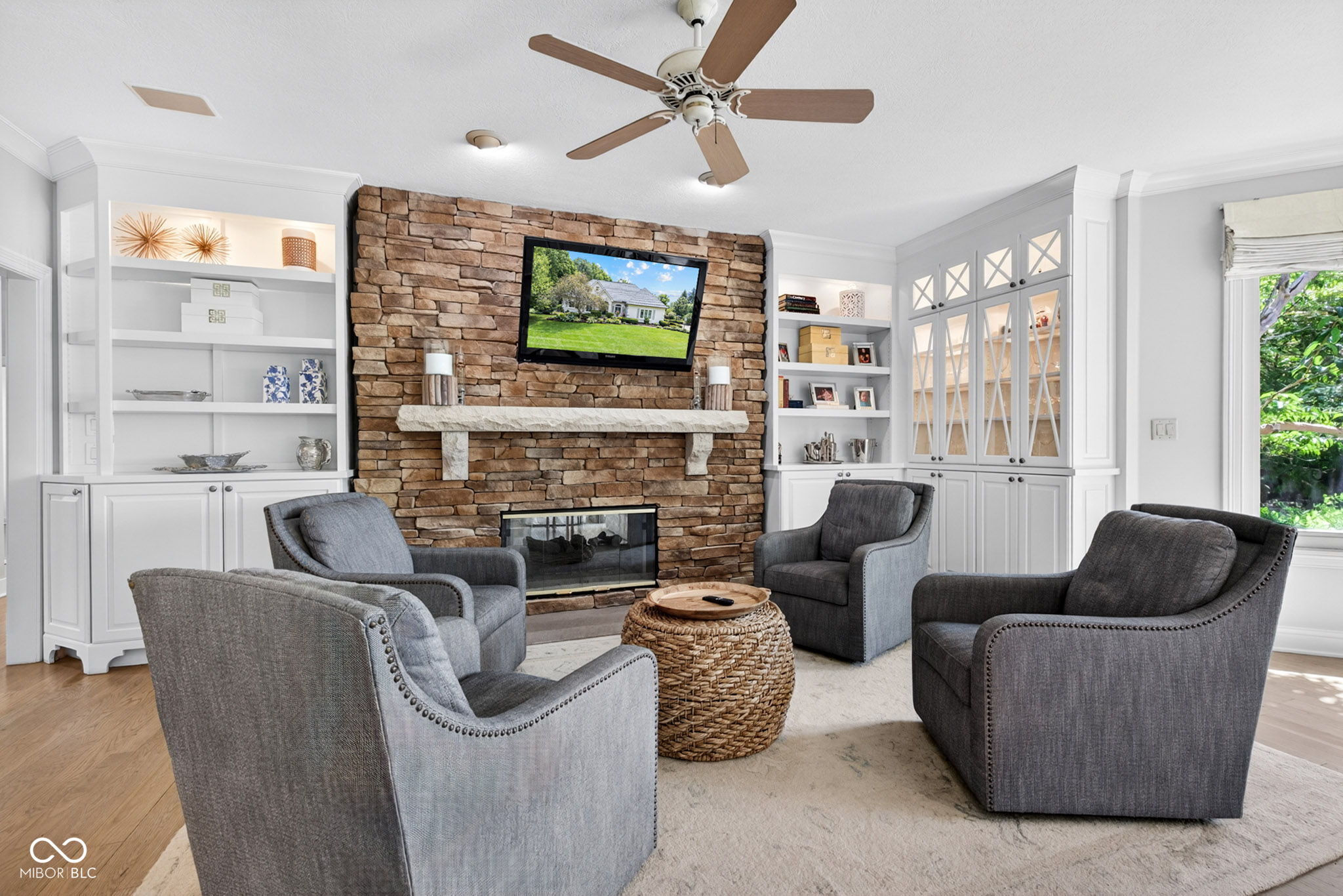 10465 Fox Trace