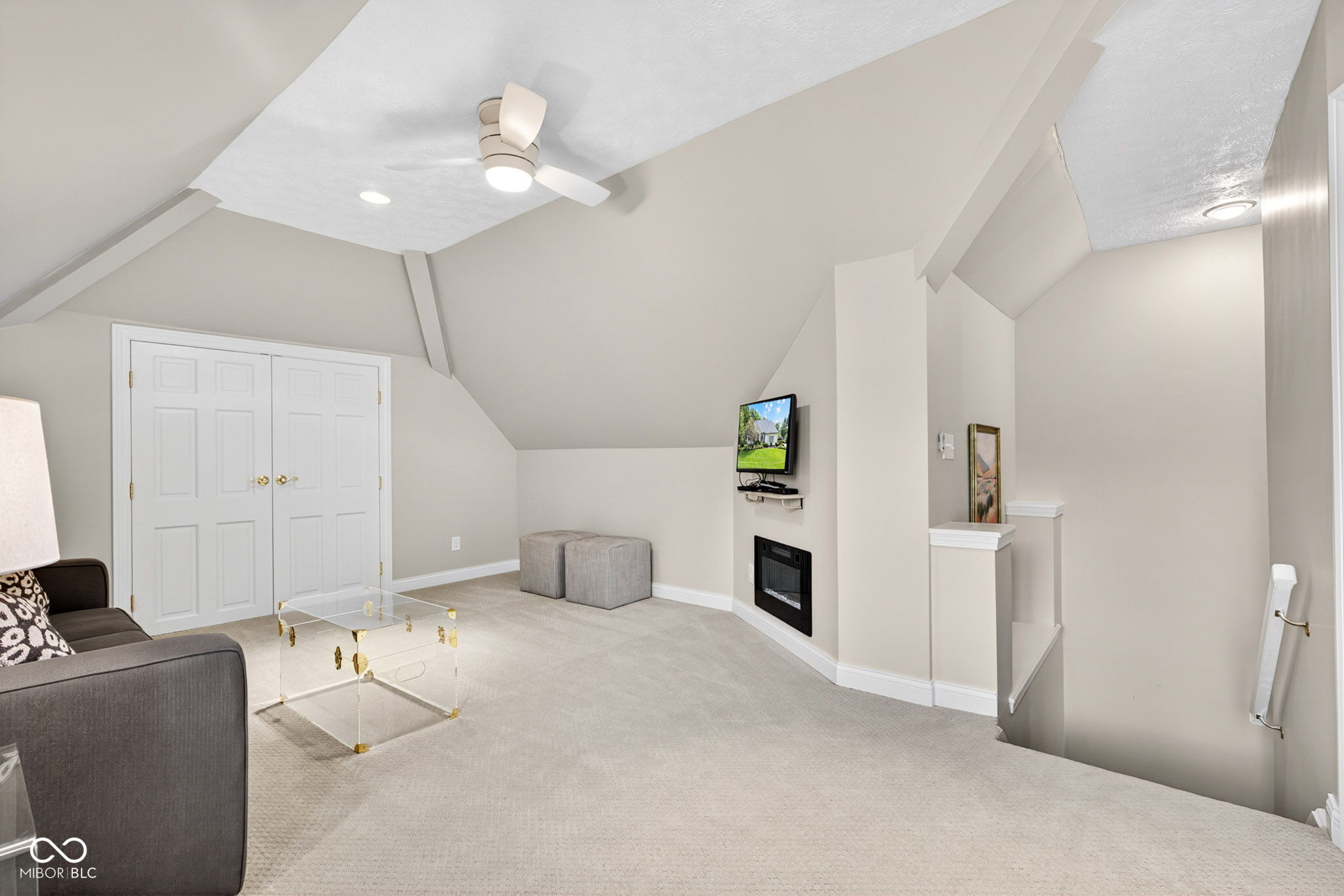 10465 Fox Trace