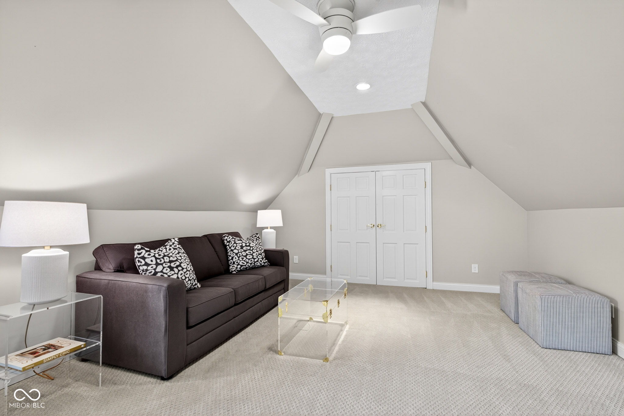 10465 Fox Trace
