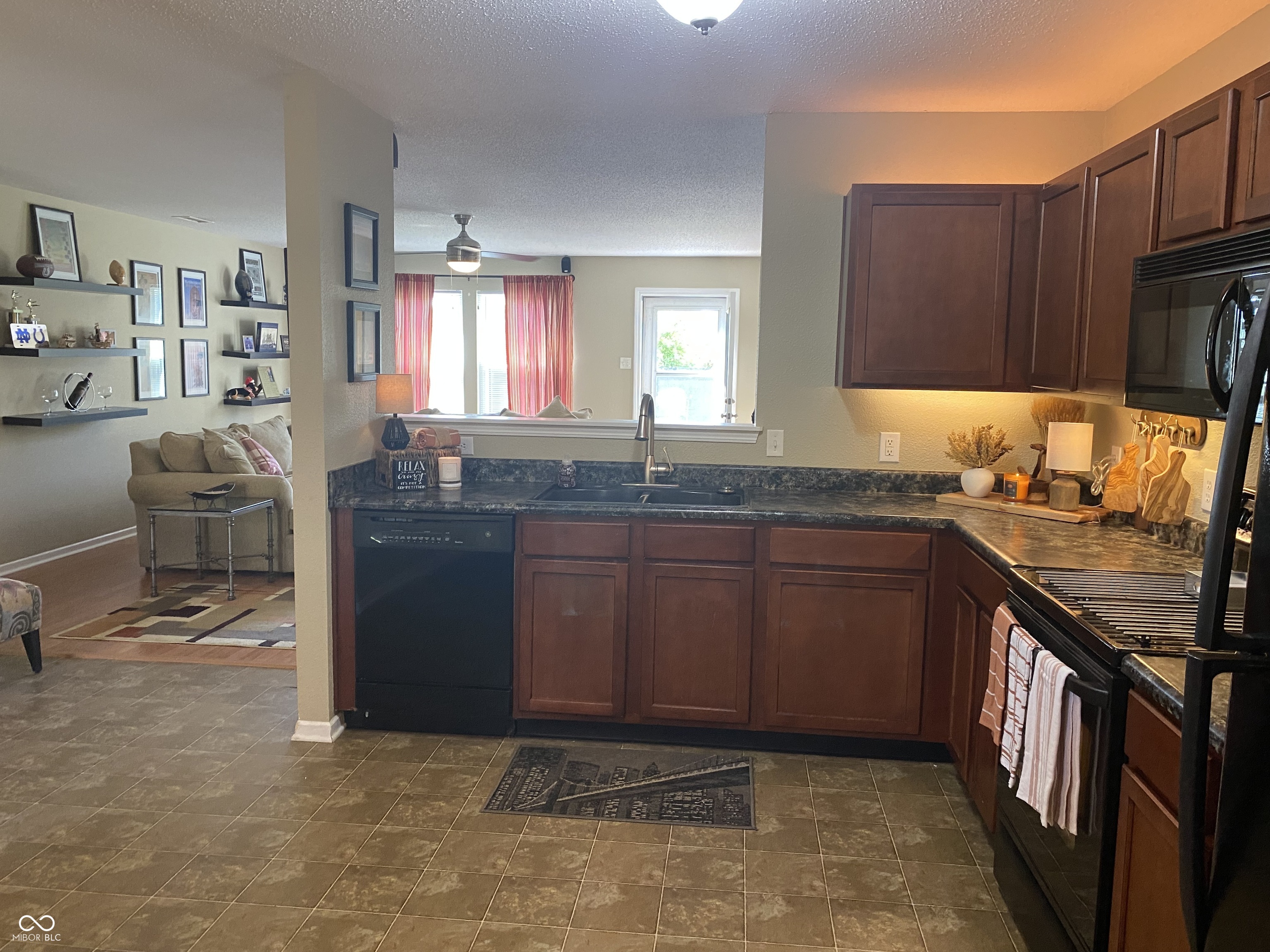 6865 W Philadelphia Drive