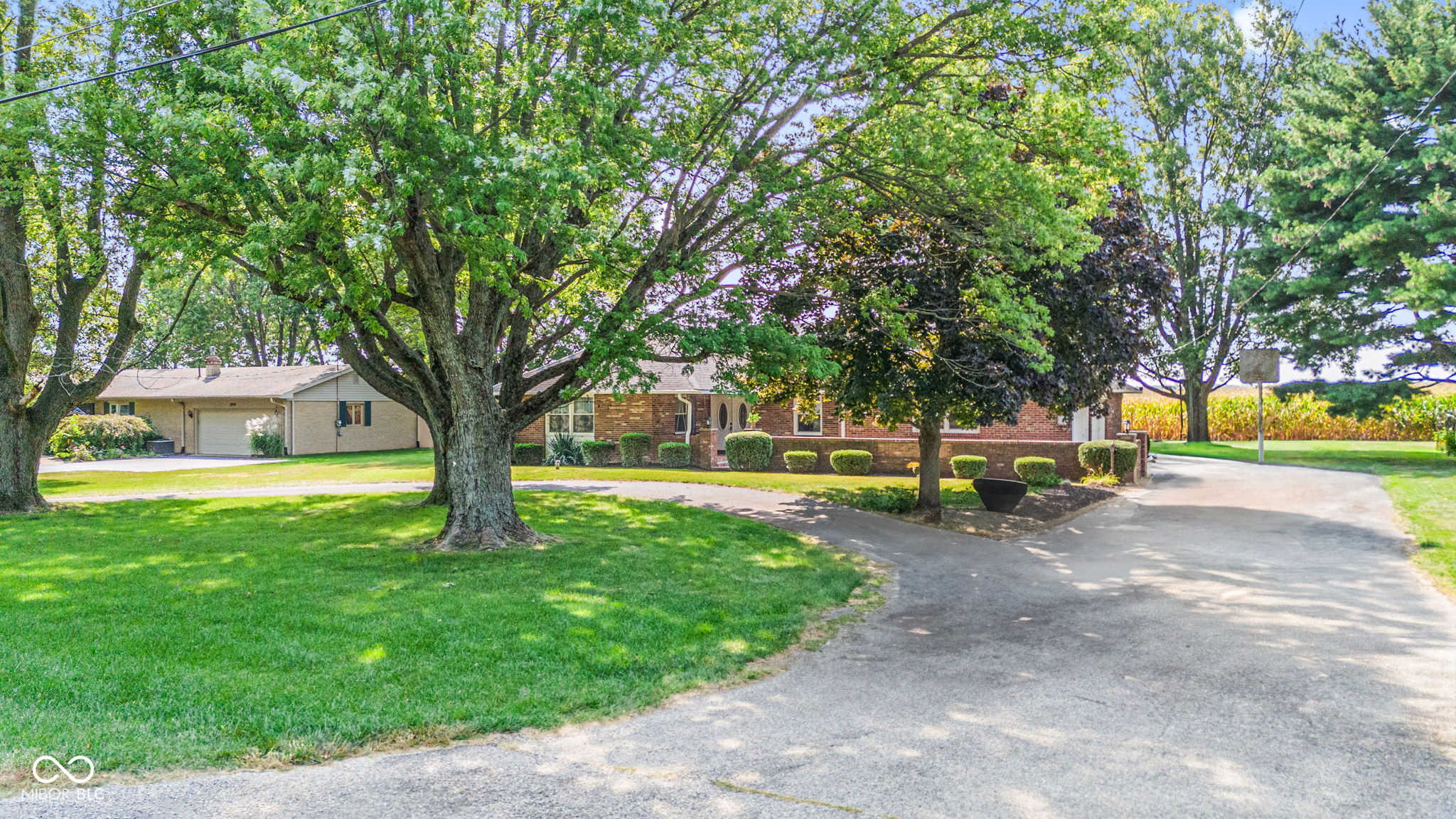 2005 E Kelley Road