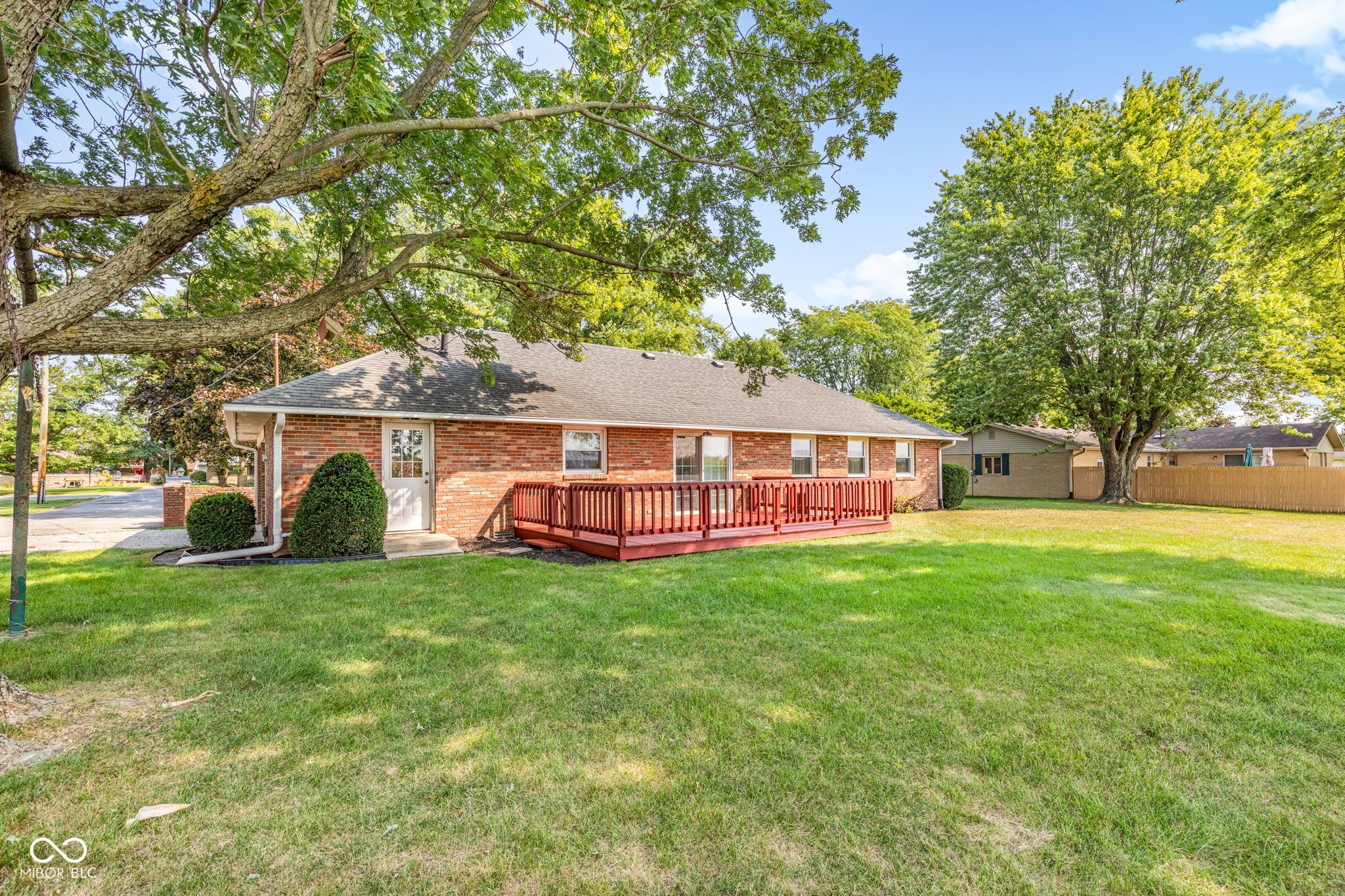 2005 E Kelley Road
