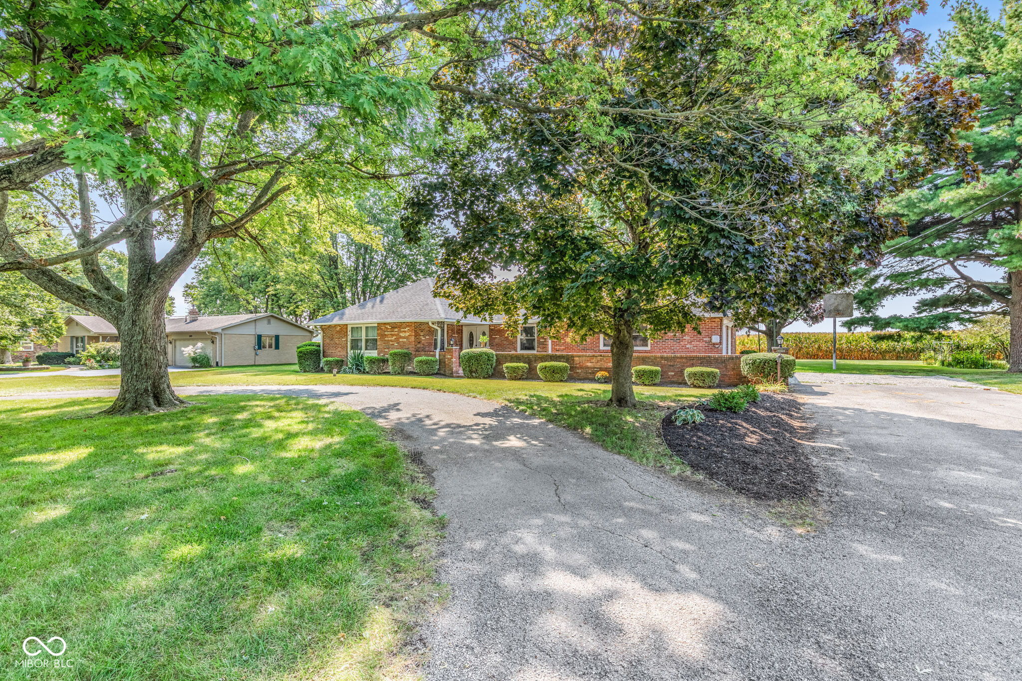 2005 E Kelley Road