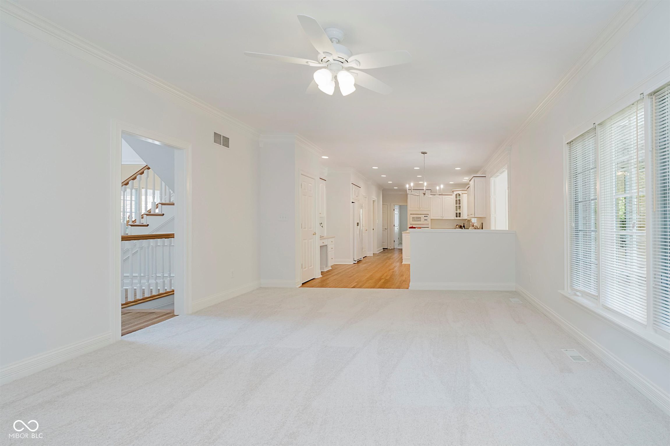 4827 Woods Edge Drive